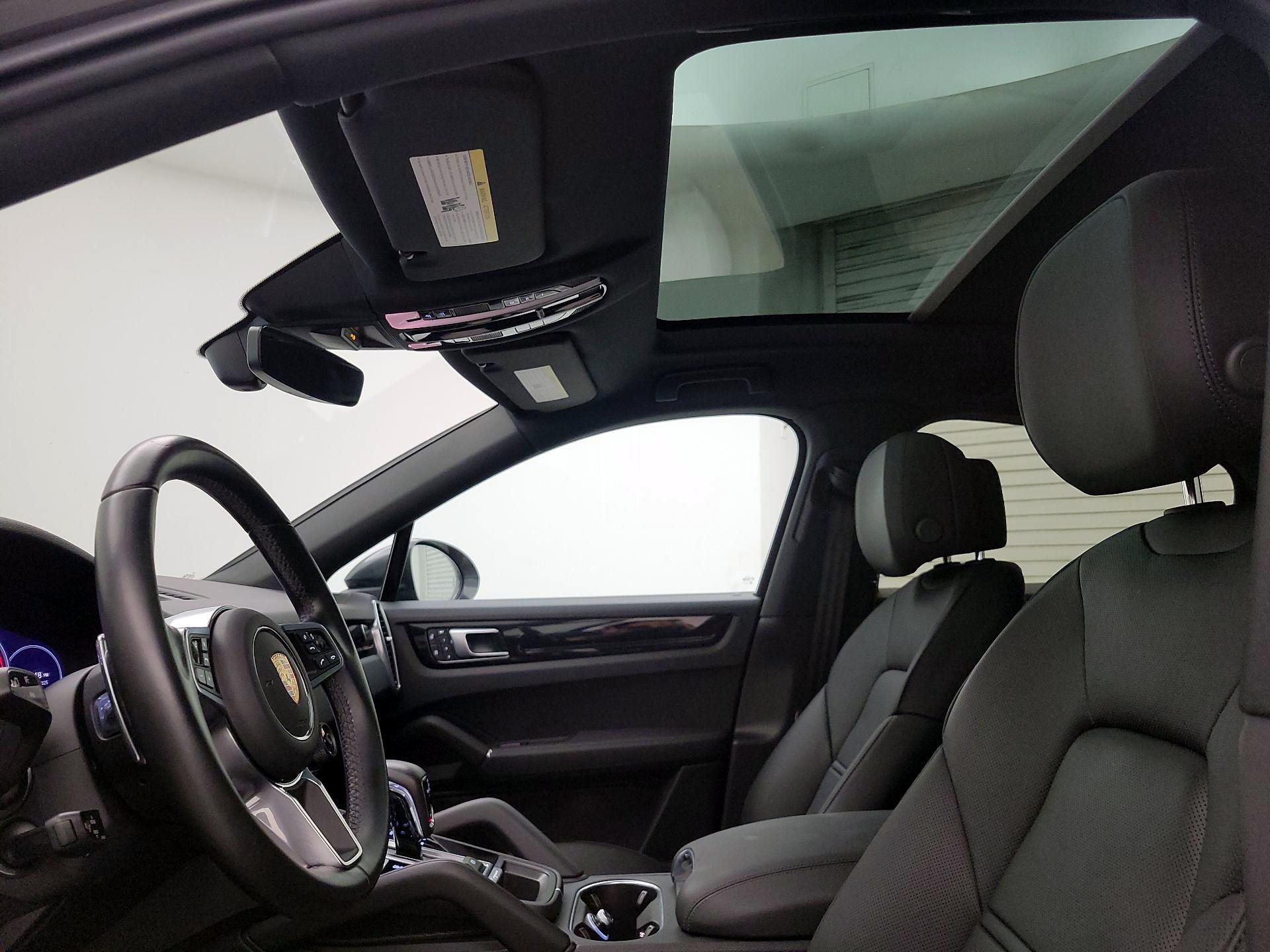 Thumbnail: 2023 Porsche Cayenne - 20