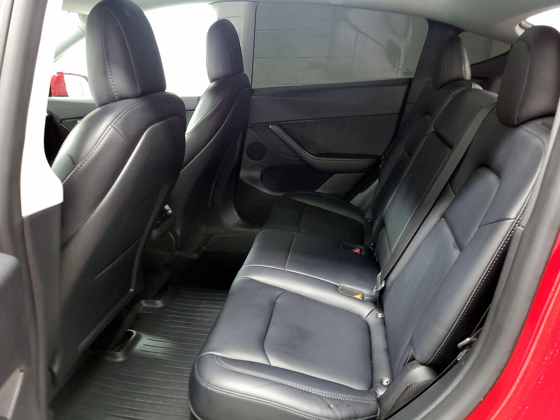 Thumbnail: 2022 Tesla Model Y - 18