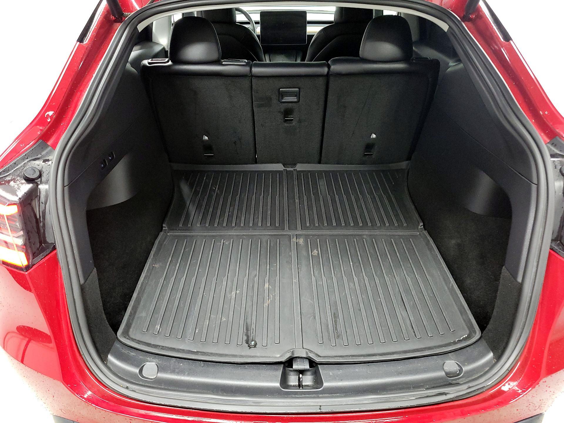 Thumbnail: 2022 Tesla Model Y - 19