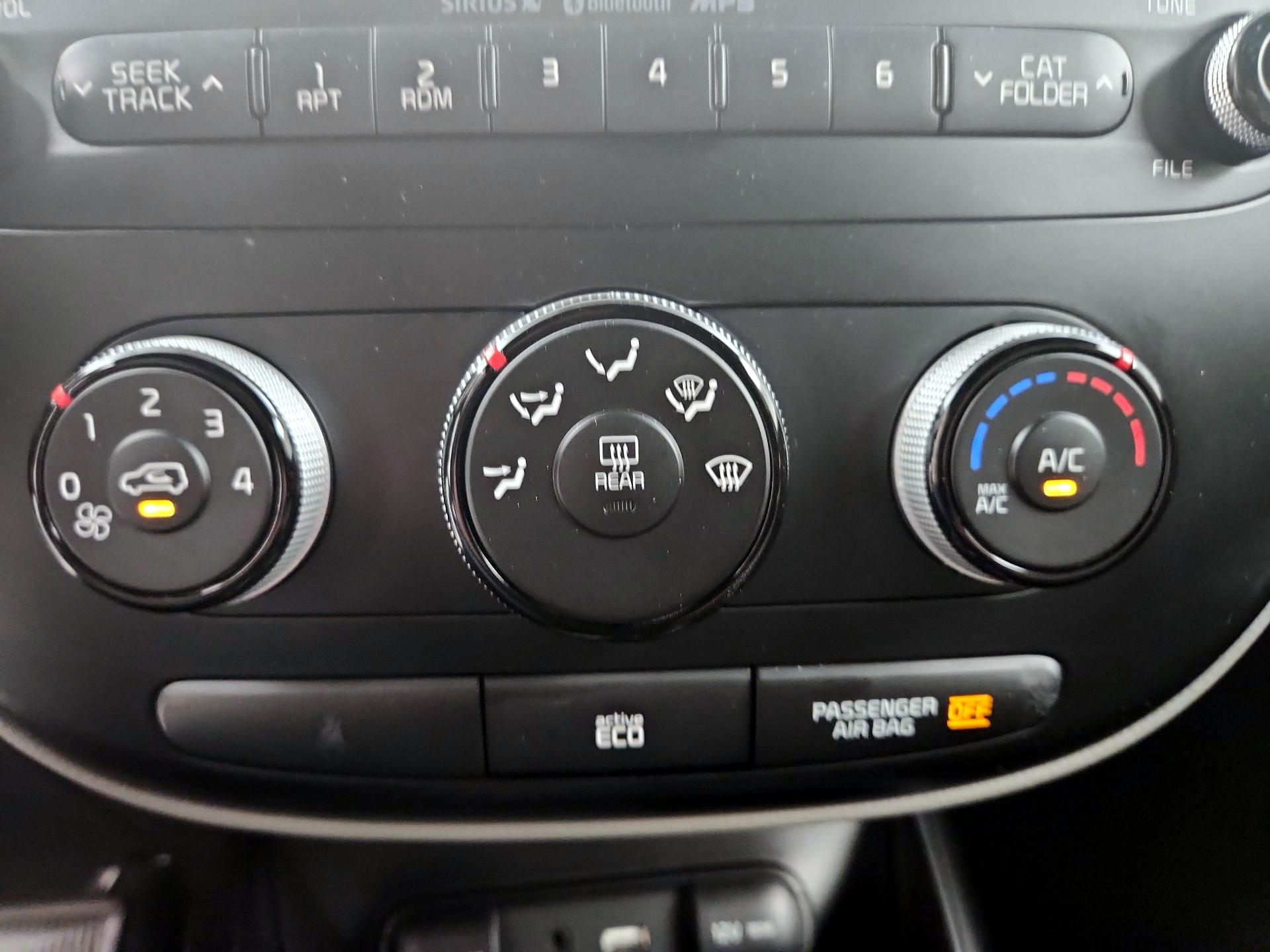 Thumbnail: 2015 Kia Soul - 15