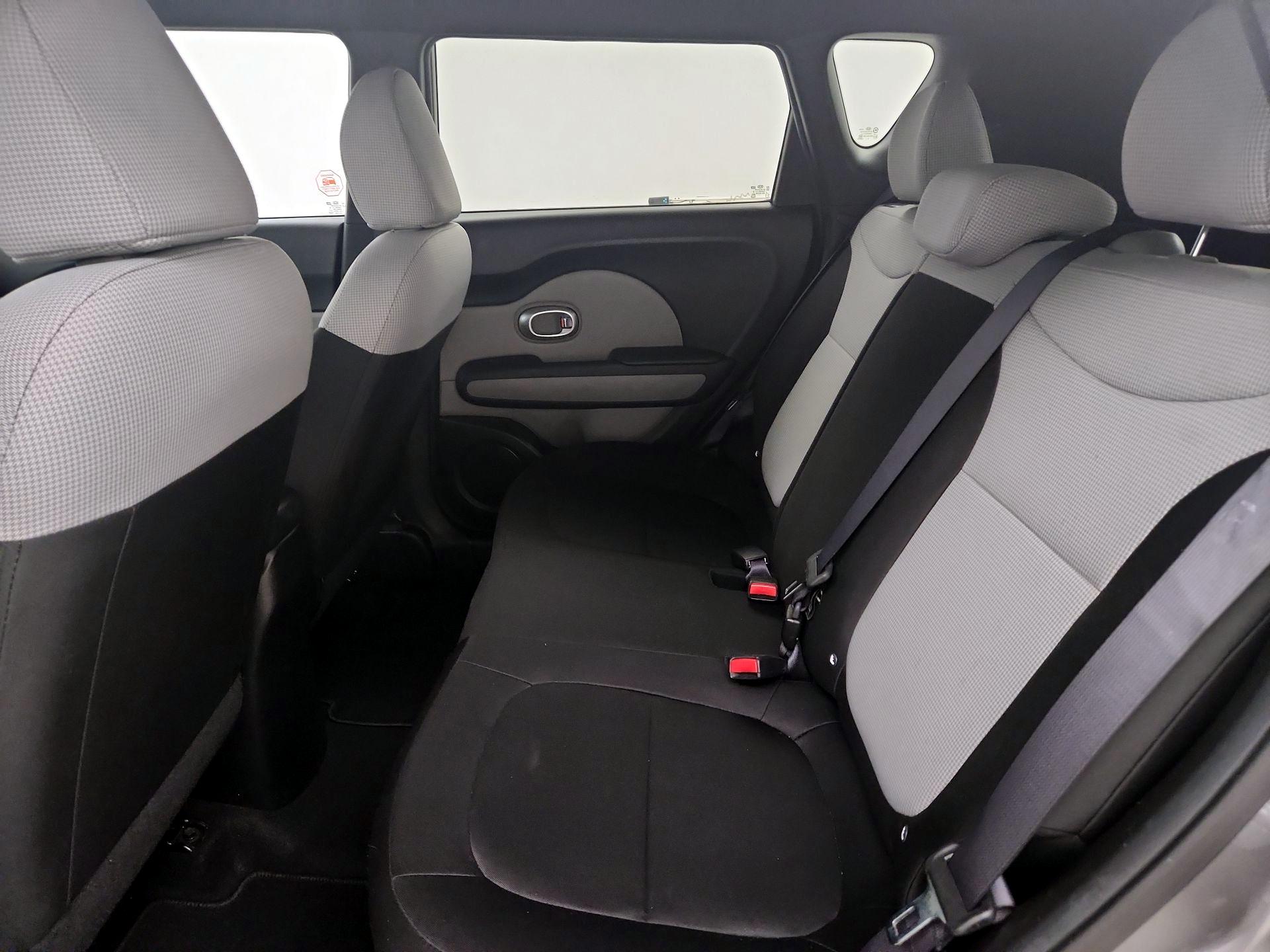 Thumbnail: 2015 Kia Soul - 18