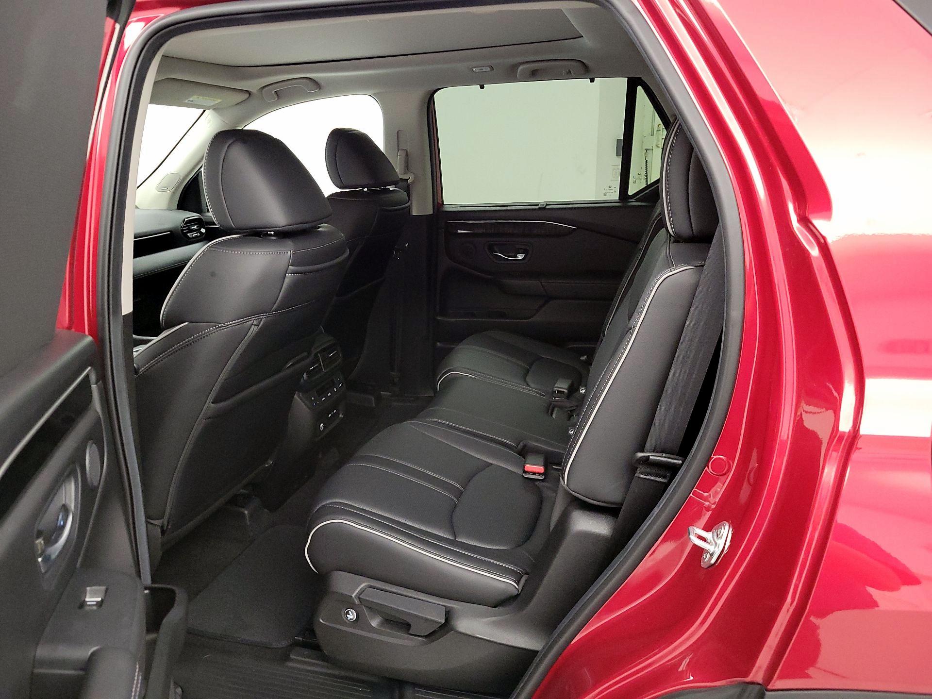 Thumbnail: 2025 Honda Pilot - 17