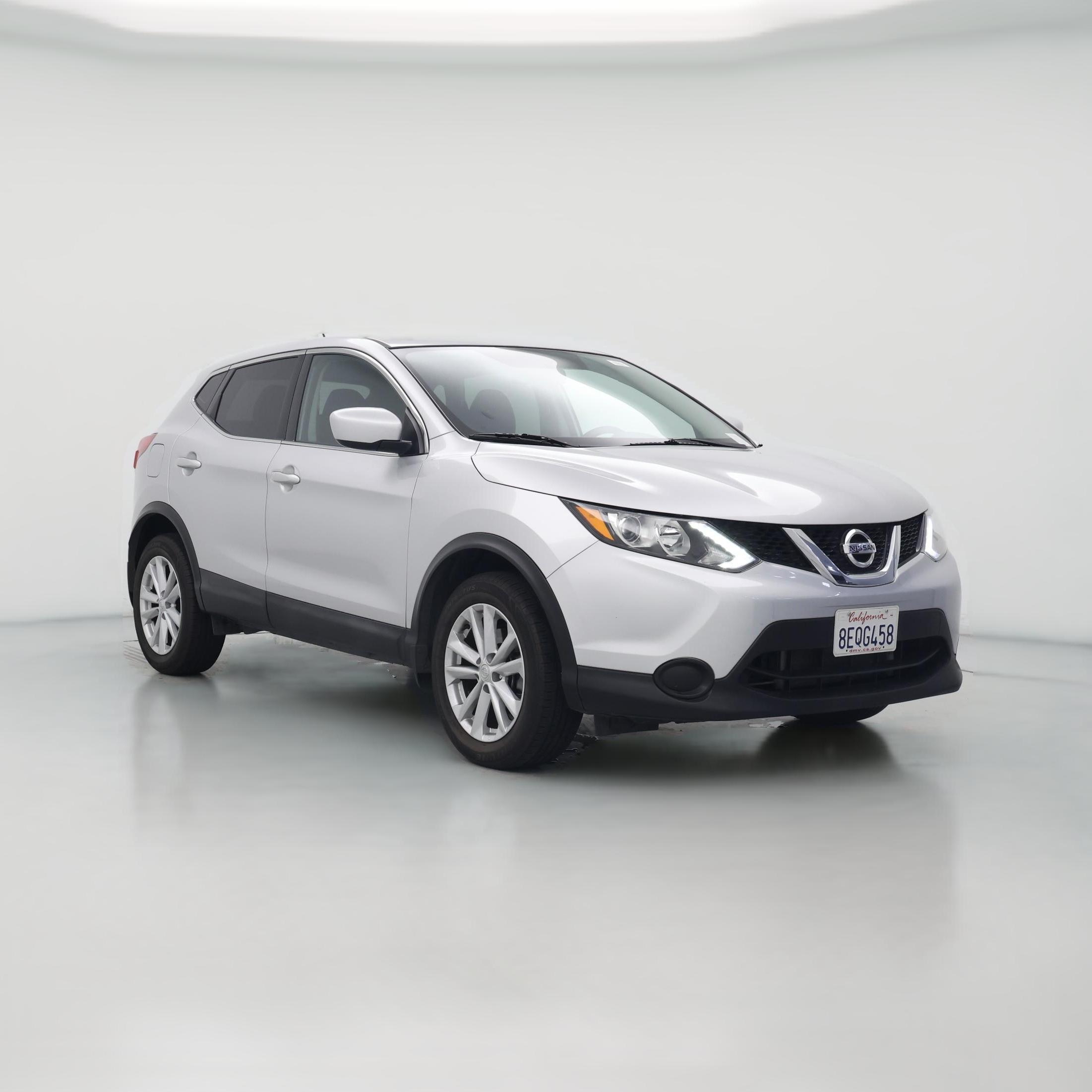 Thumbnail: 2017 Nissan Rogue Sport - 1