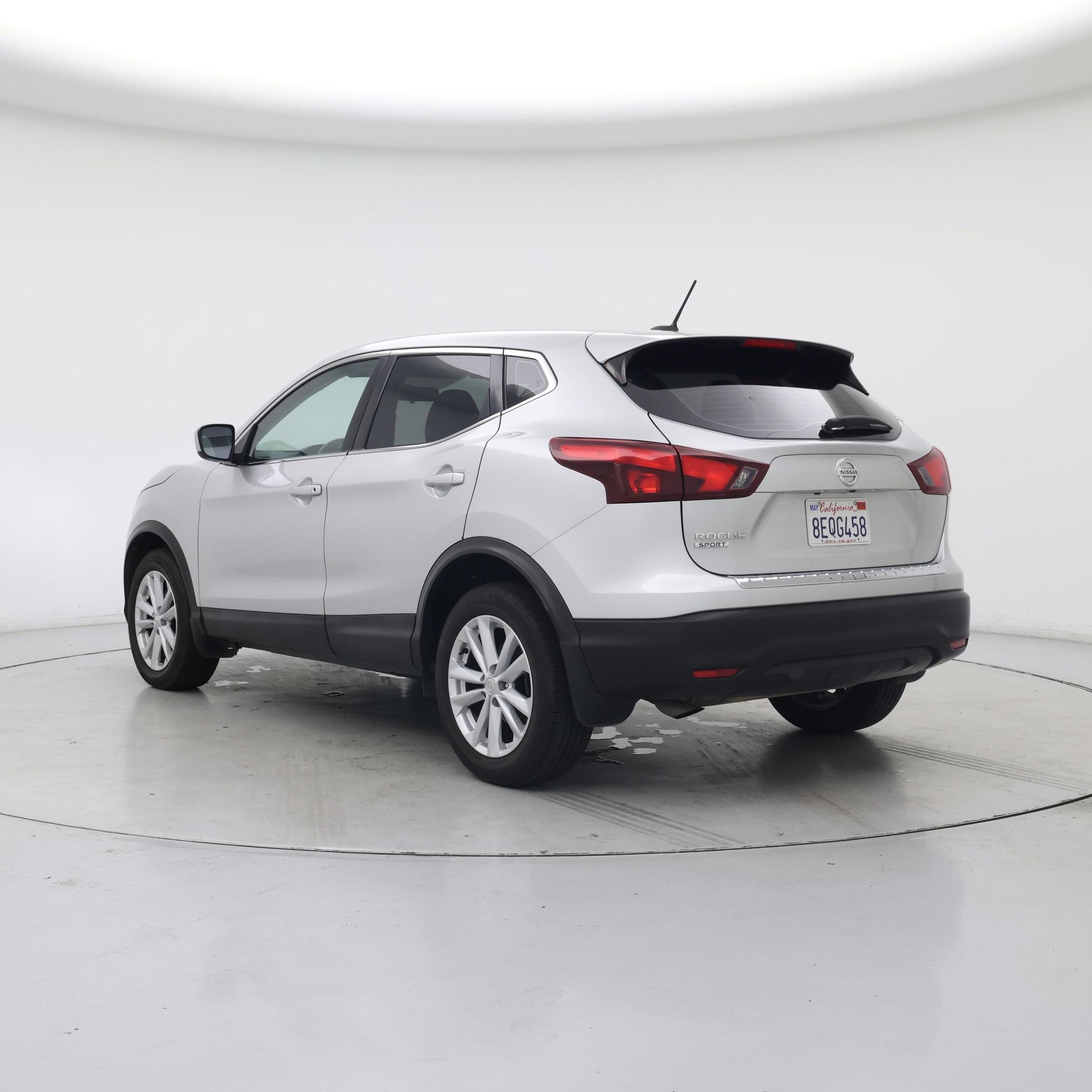 Thumbnail: 2017 Nissan Rogue Sport - 2