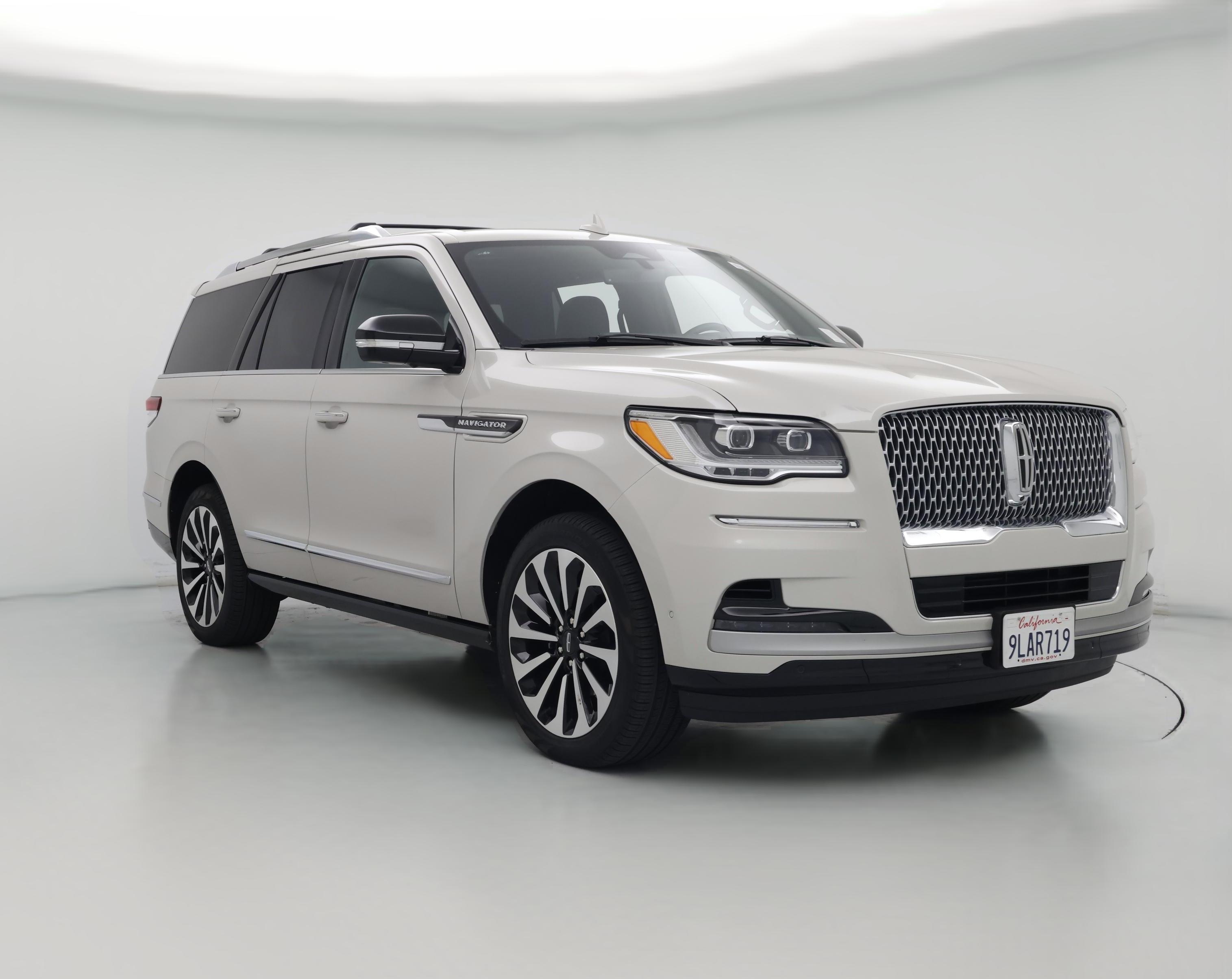 Thumbnail: 2024 Lincoln Navigator - 1