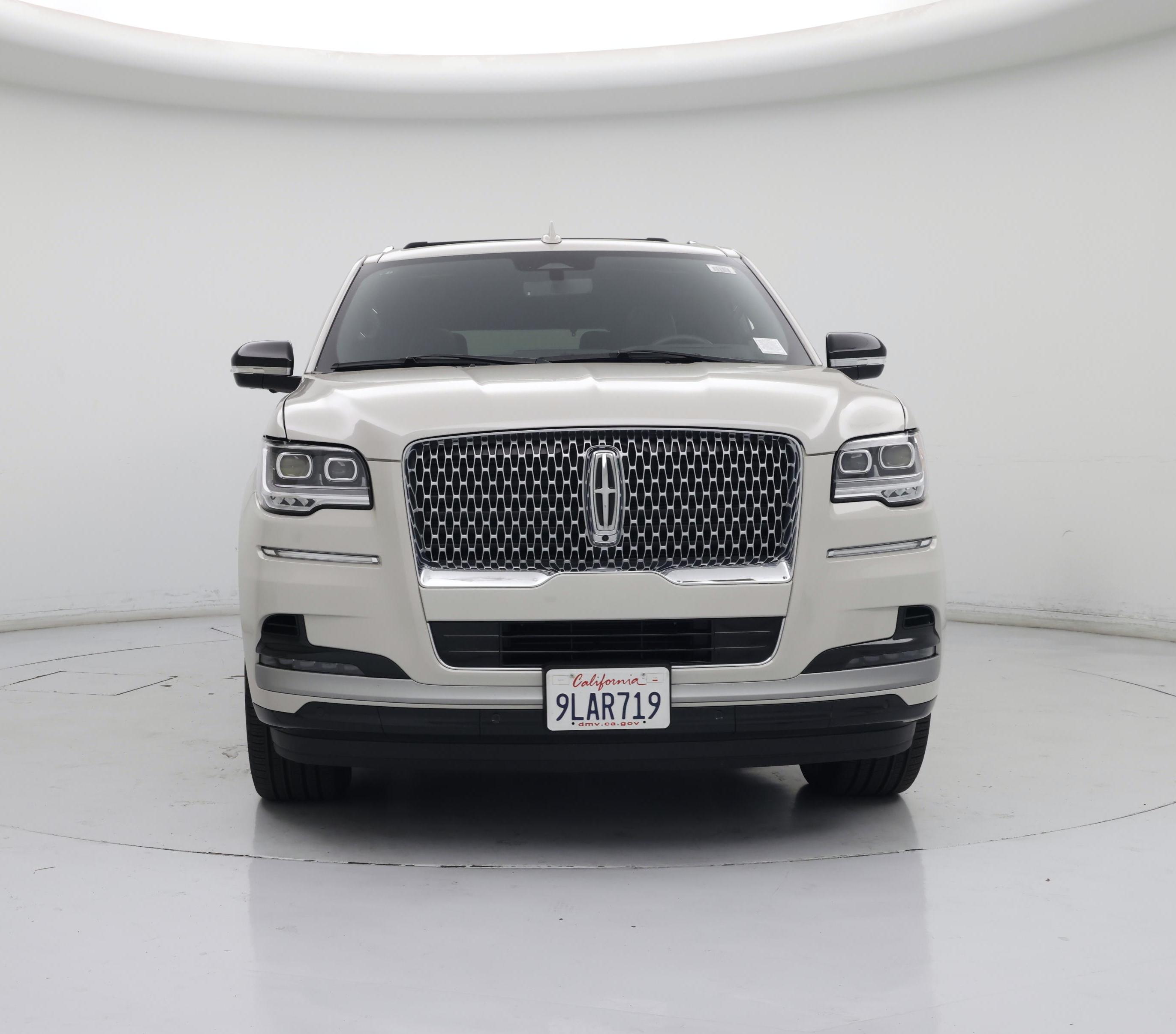 Thumbnail: 2024 Lincoln Navigator - 5