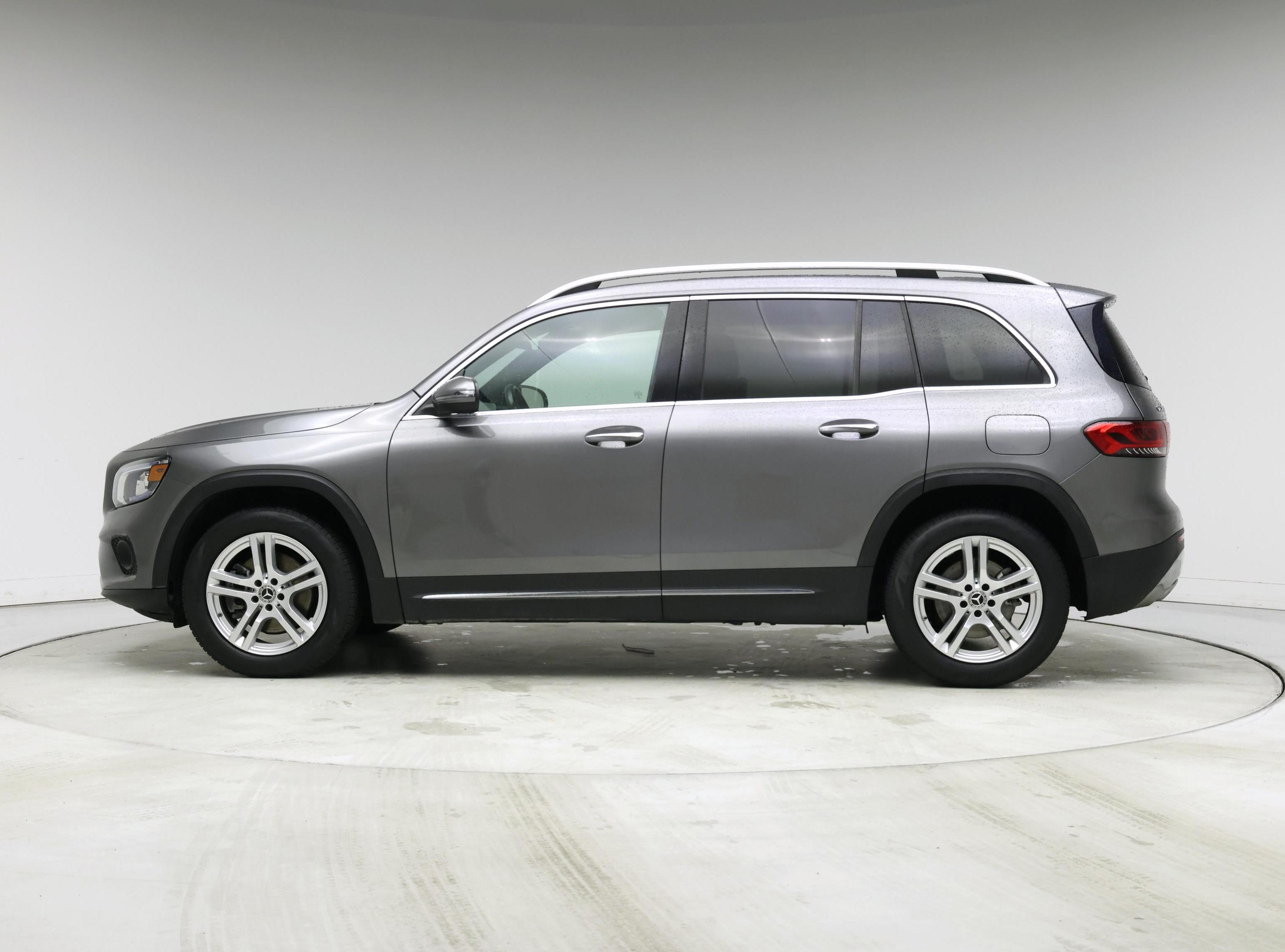 Thumbnail: 2020 Mercedes-Benz GLB - 3