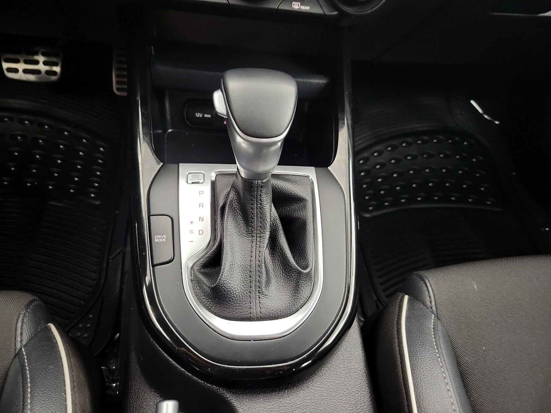 Thumbnail: 2021 Kia Forte - 17