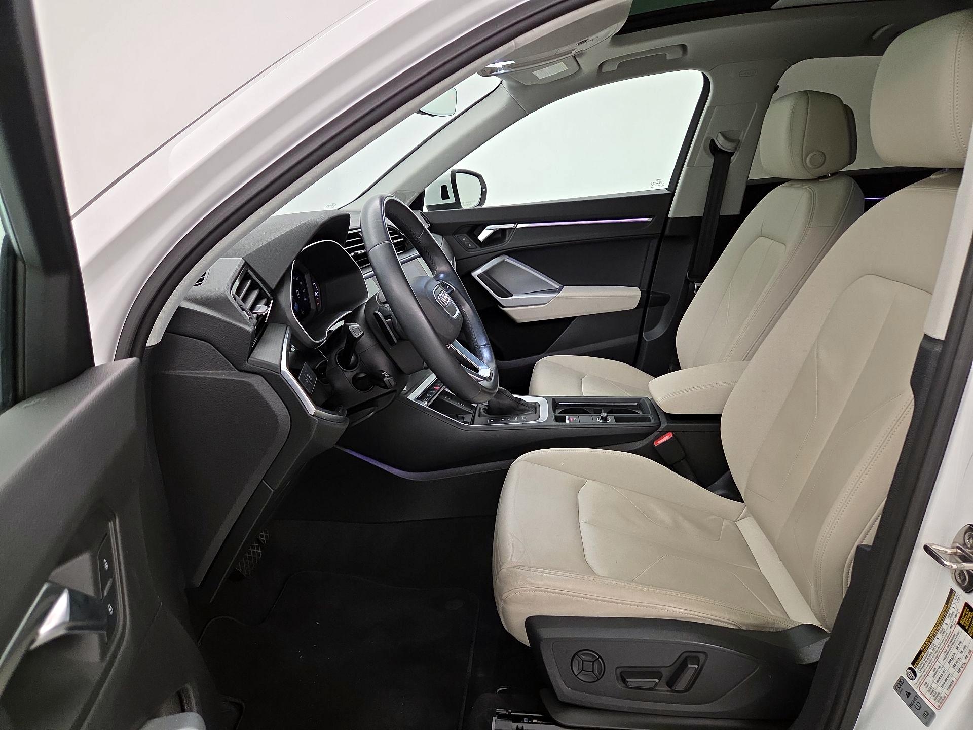 Thumbnail: 2021 Audi Q3 - 11