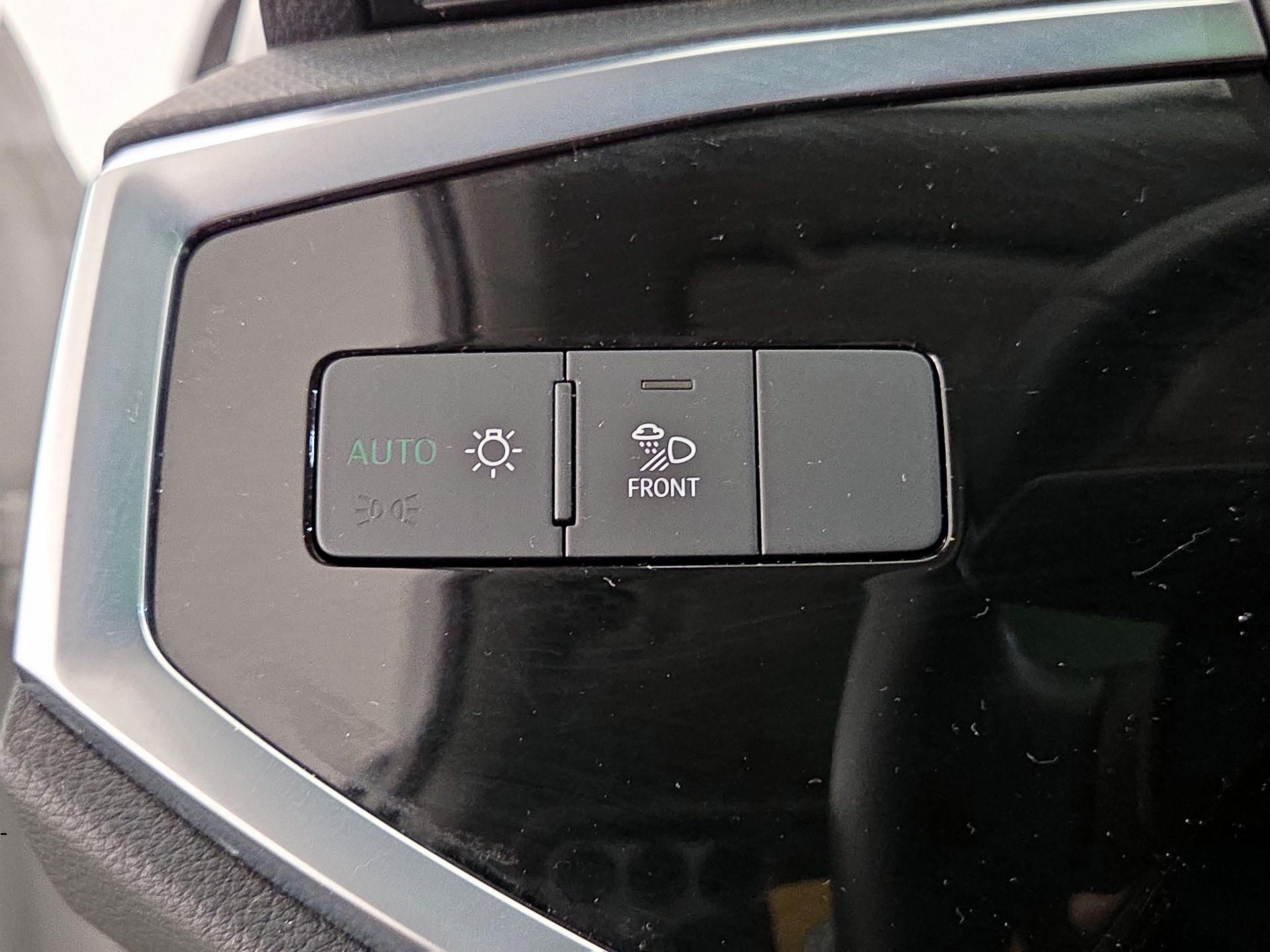 Thumbnail: 2021 Audi Q3 - 13