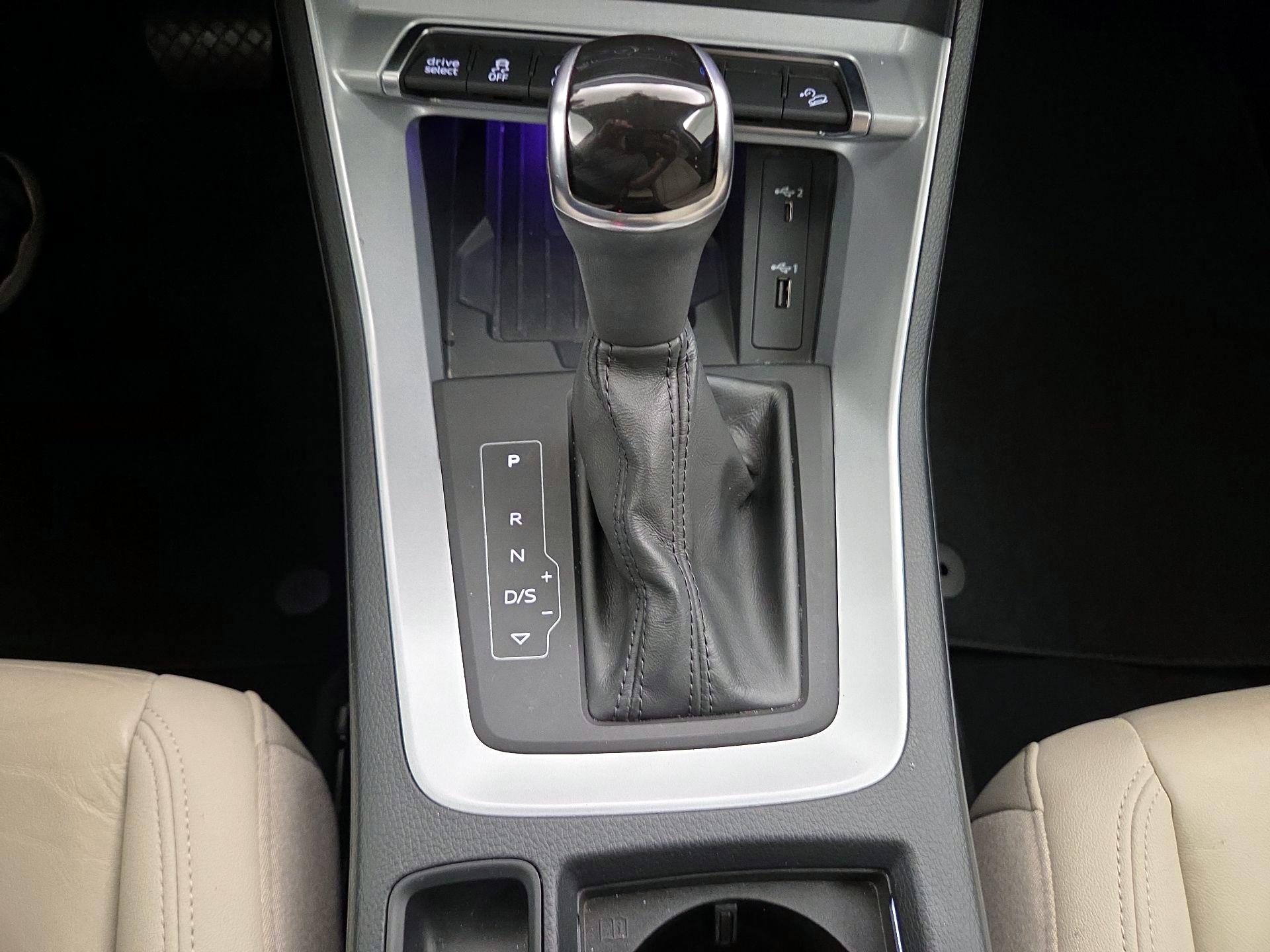 Thumbnail: 2021 Audi Q3 - 17