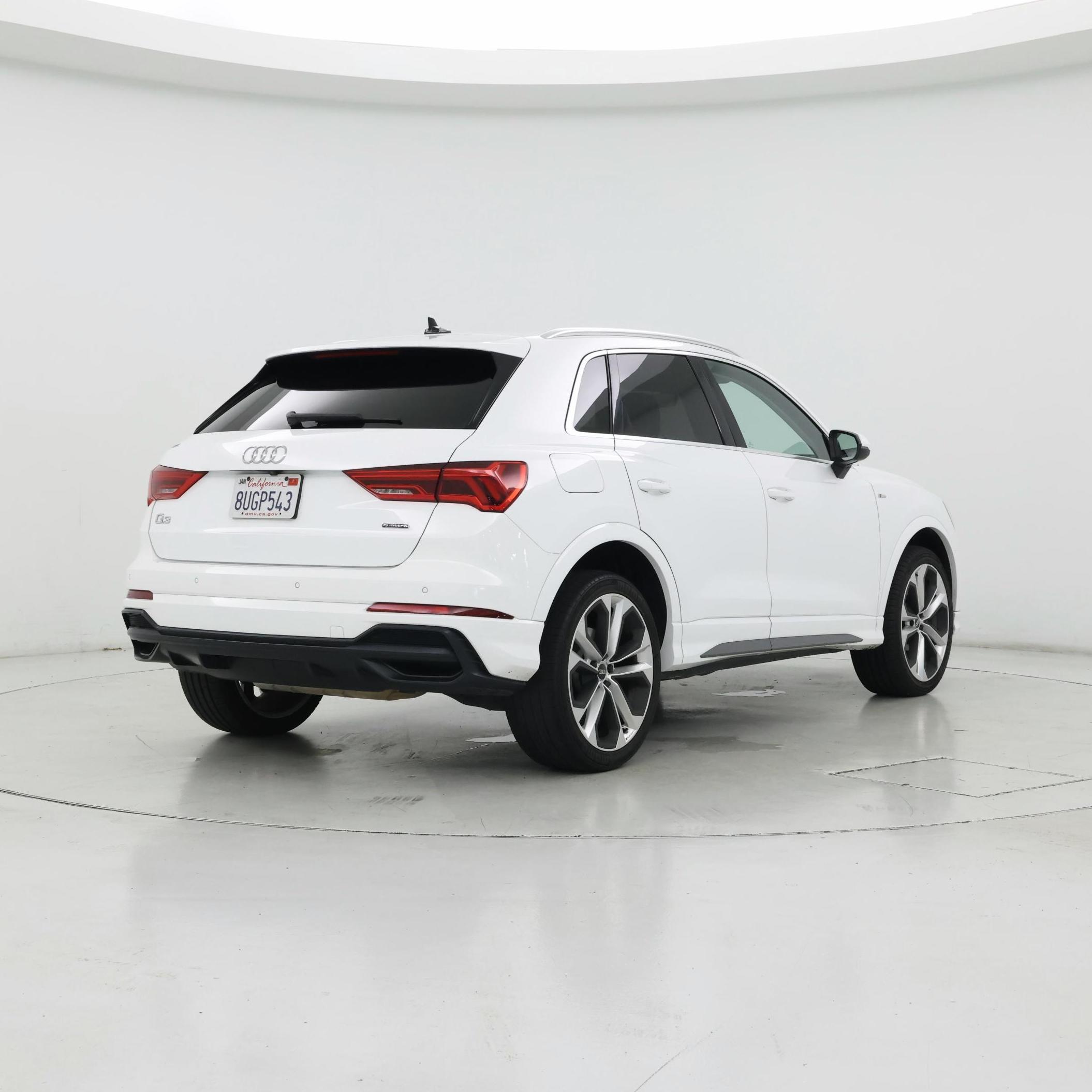 Thumbnail: 2021 Audi Q3 - 8