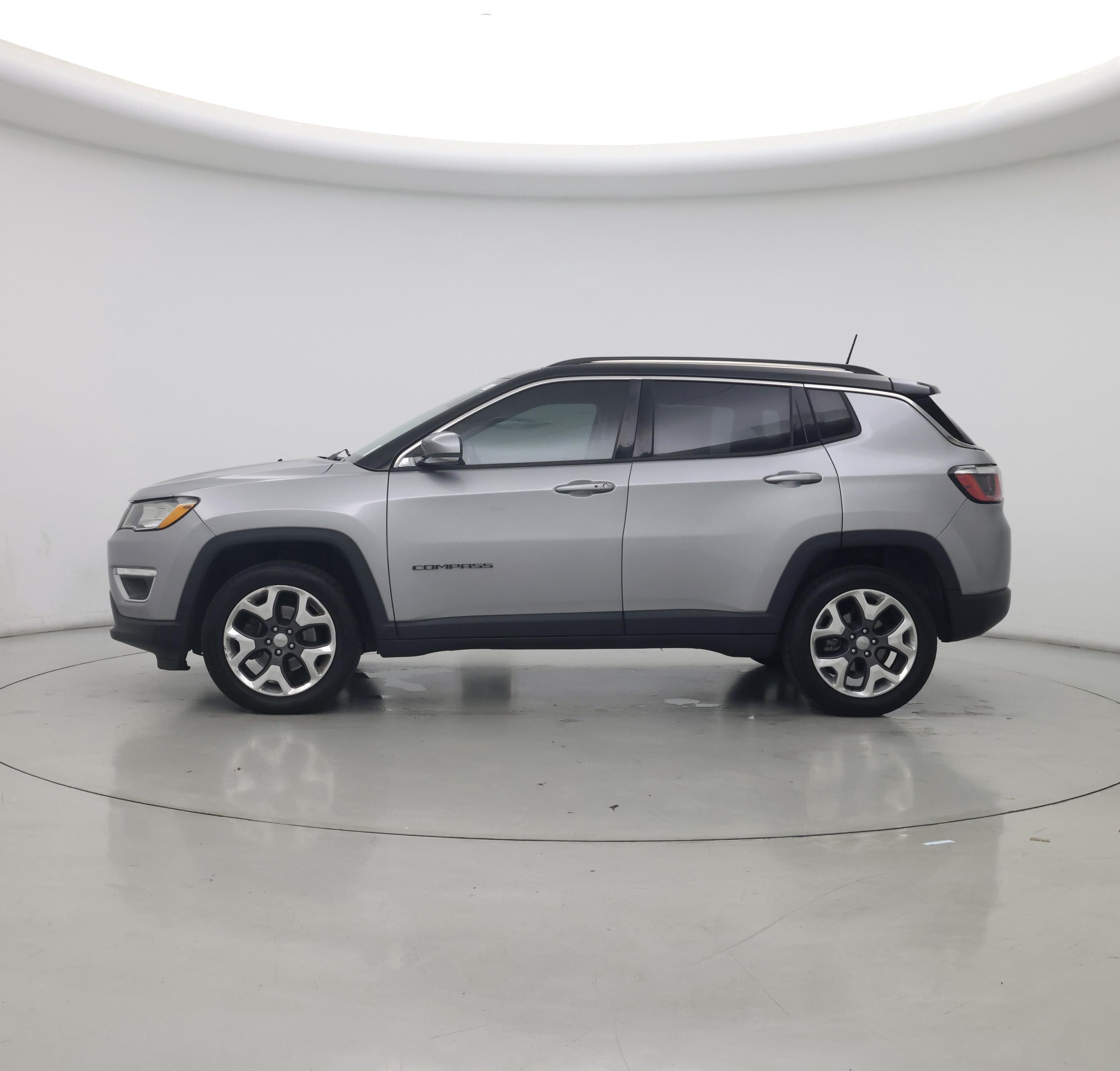 Thumbnail: 2017 Jeep Compass - 3