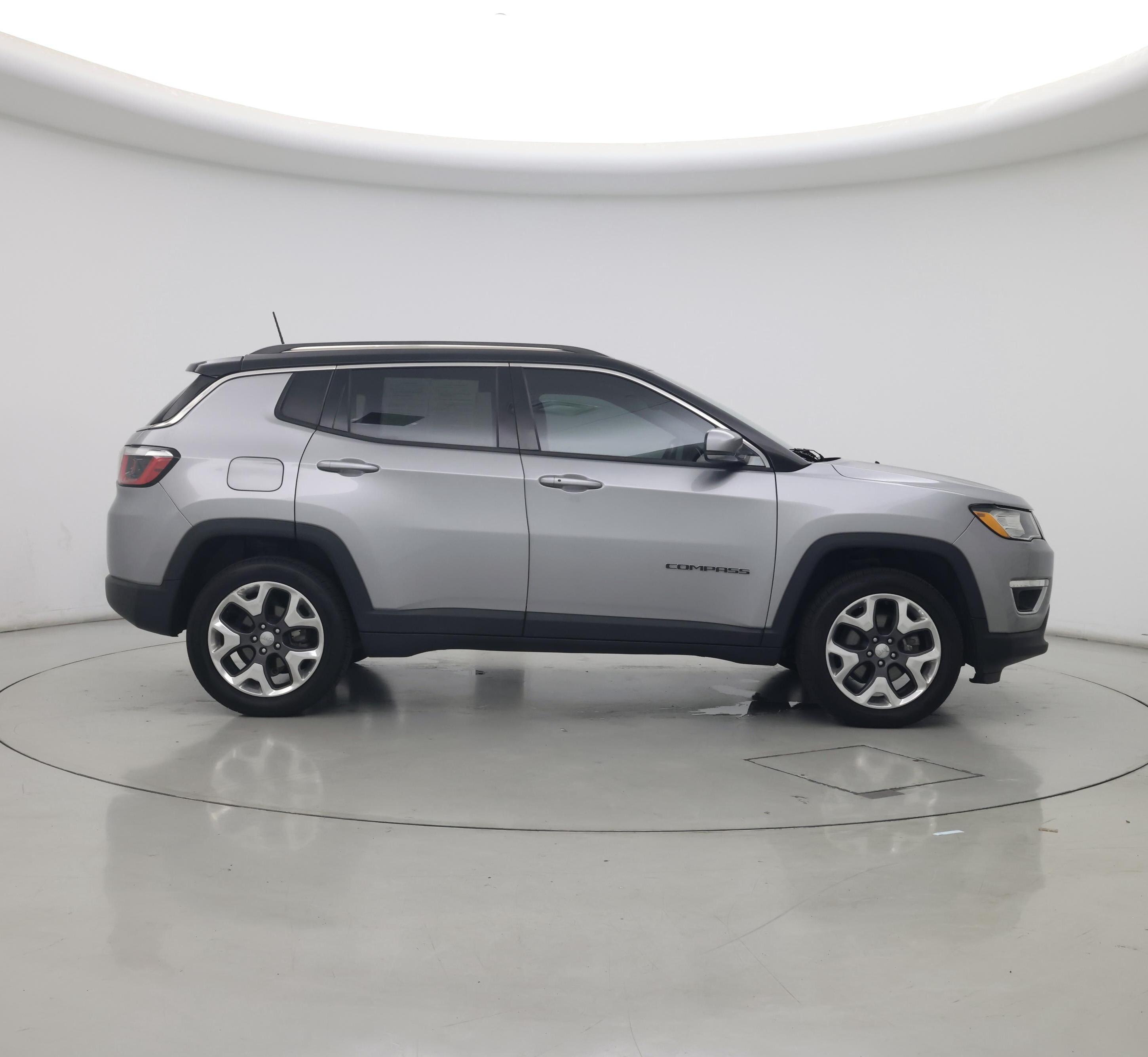 Thumbnail: 2017 Jeep Compass - 7