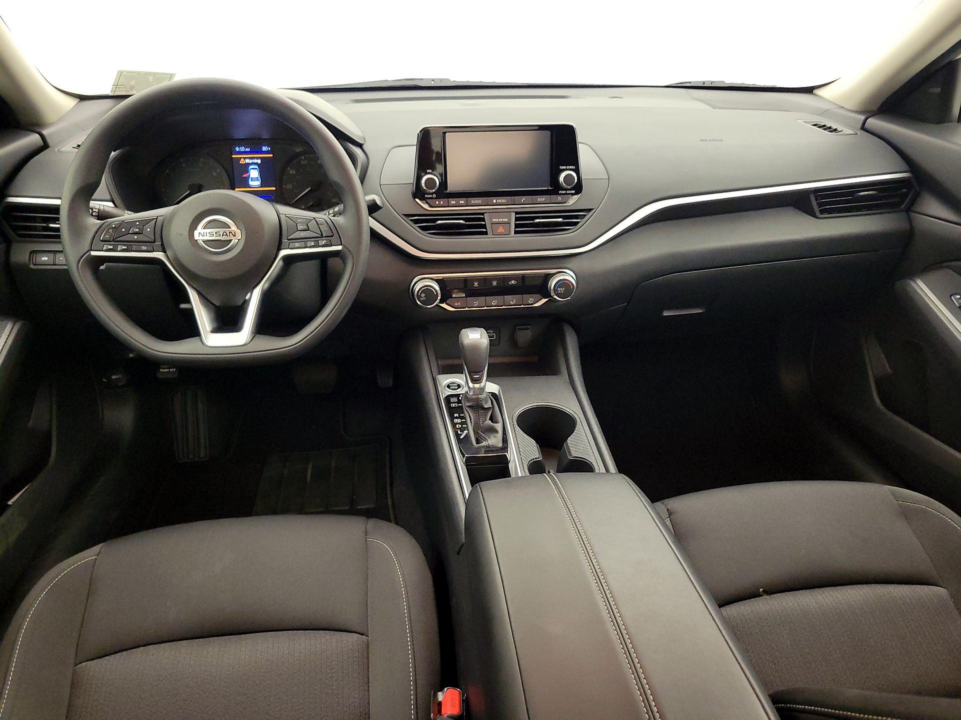Thumbnail: 2022 Nissan Altima - 9