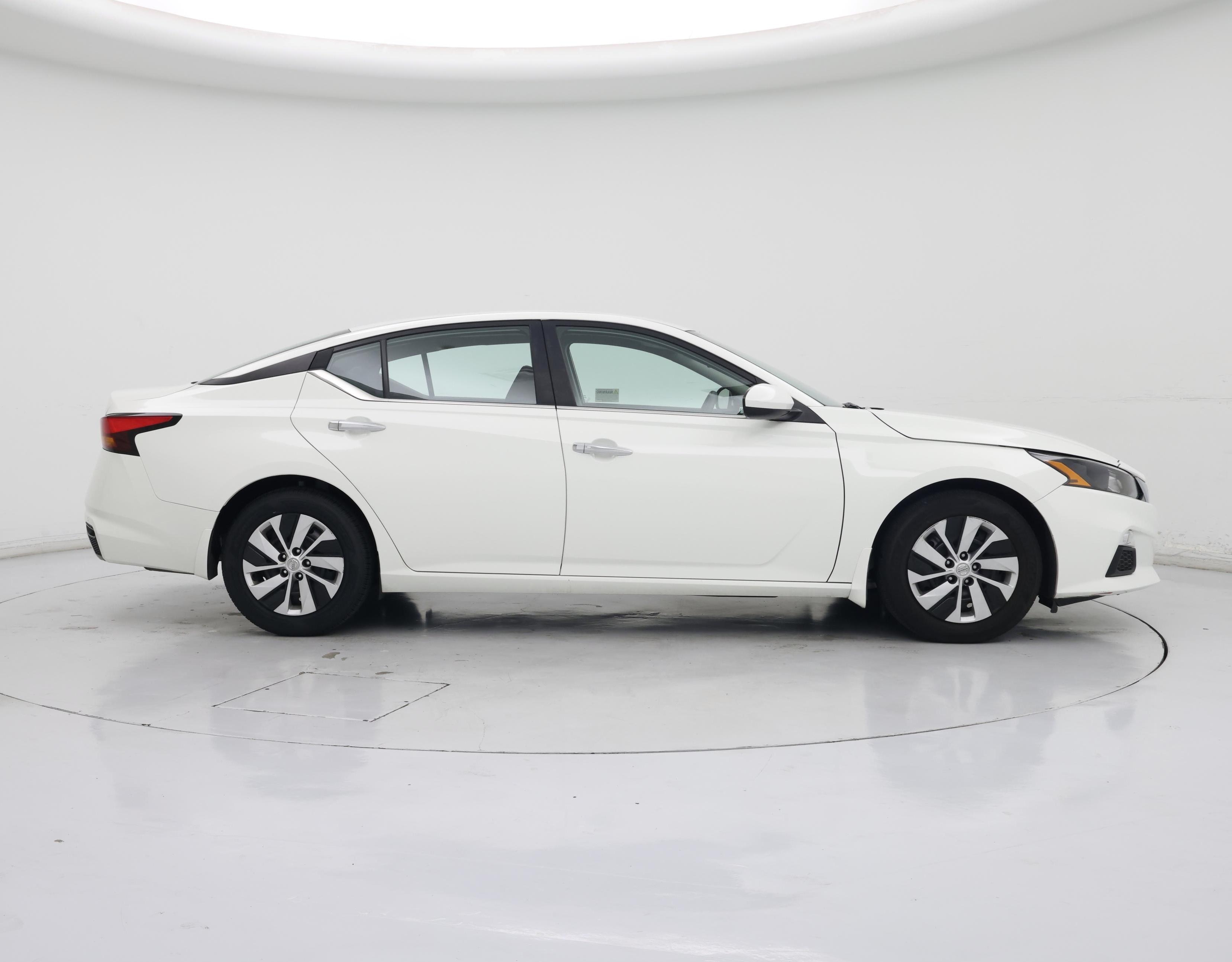 Thumbnail: 2022 Nissan Altima - 7