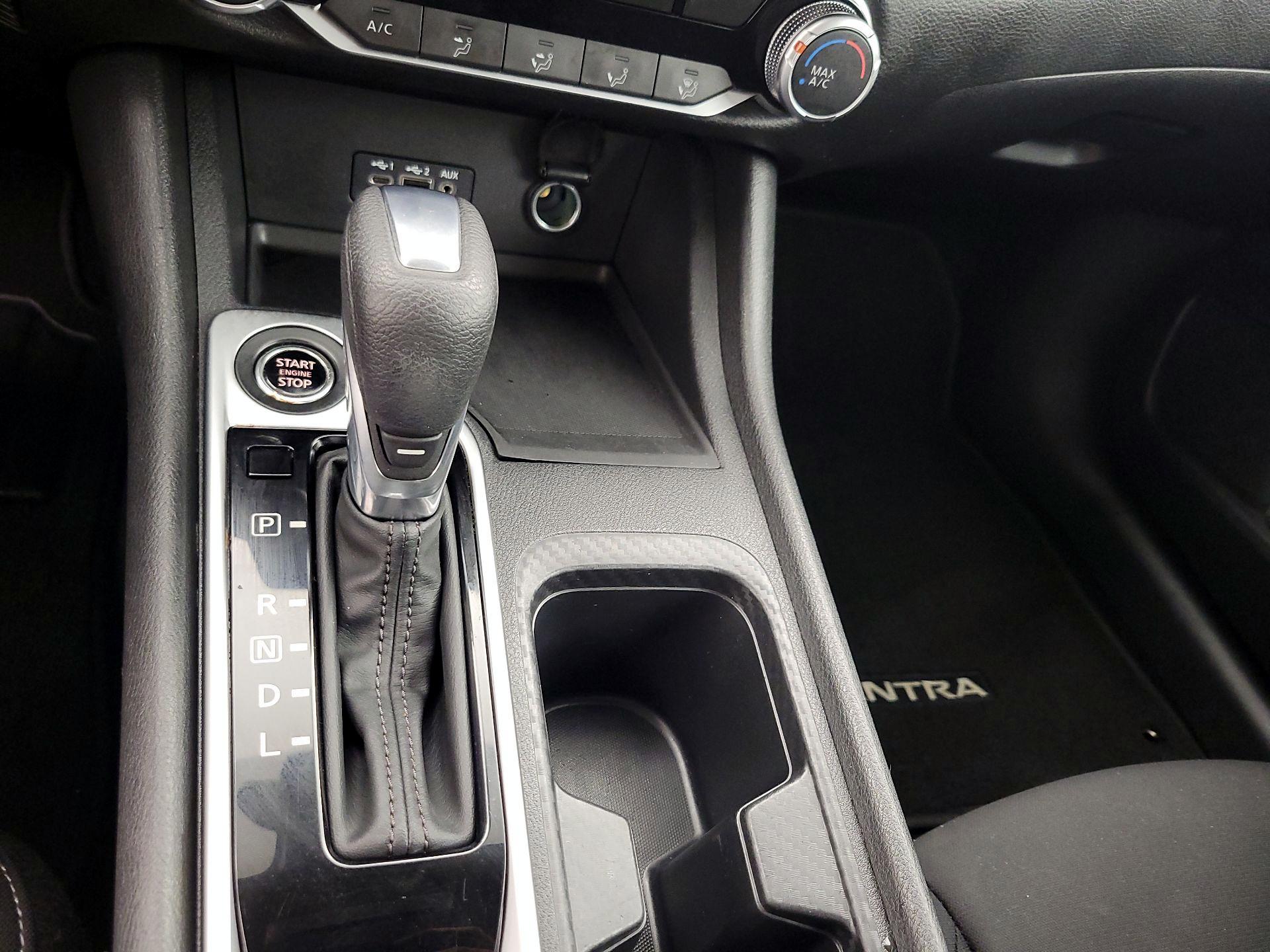 Thumbnail: 2022 Nissan Sentra - 17