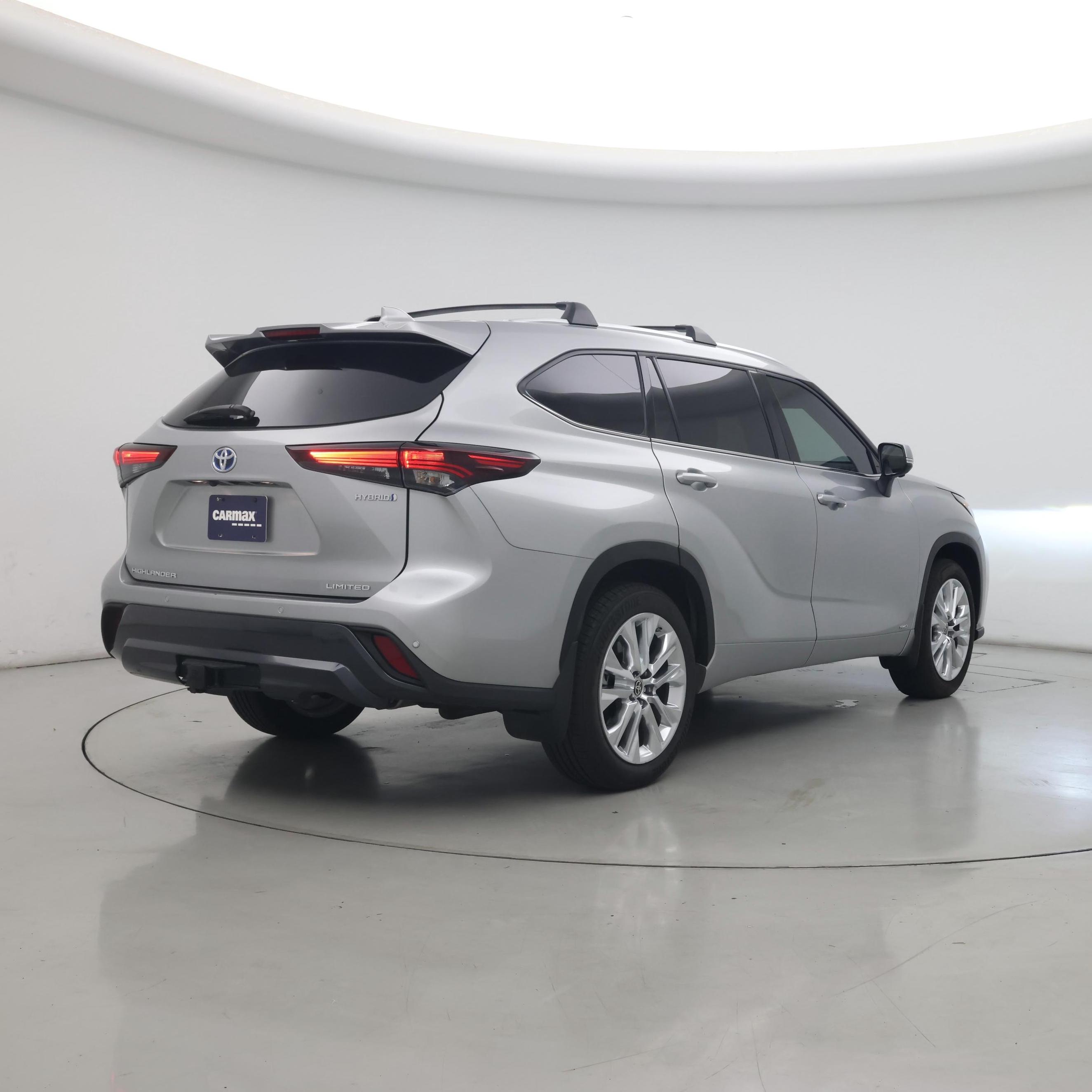 Thumbnail: 2024 Toyota Highlander - 8
