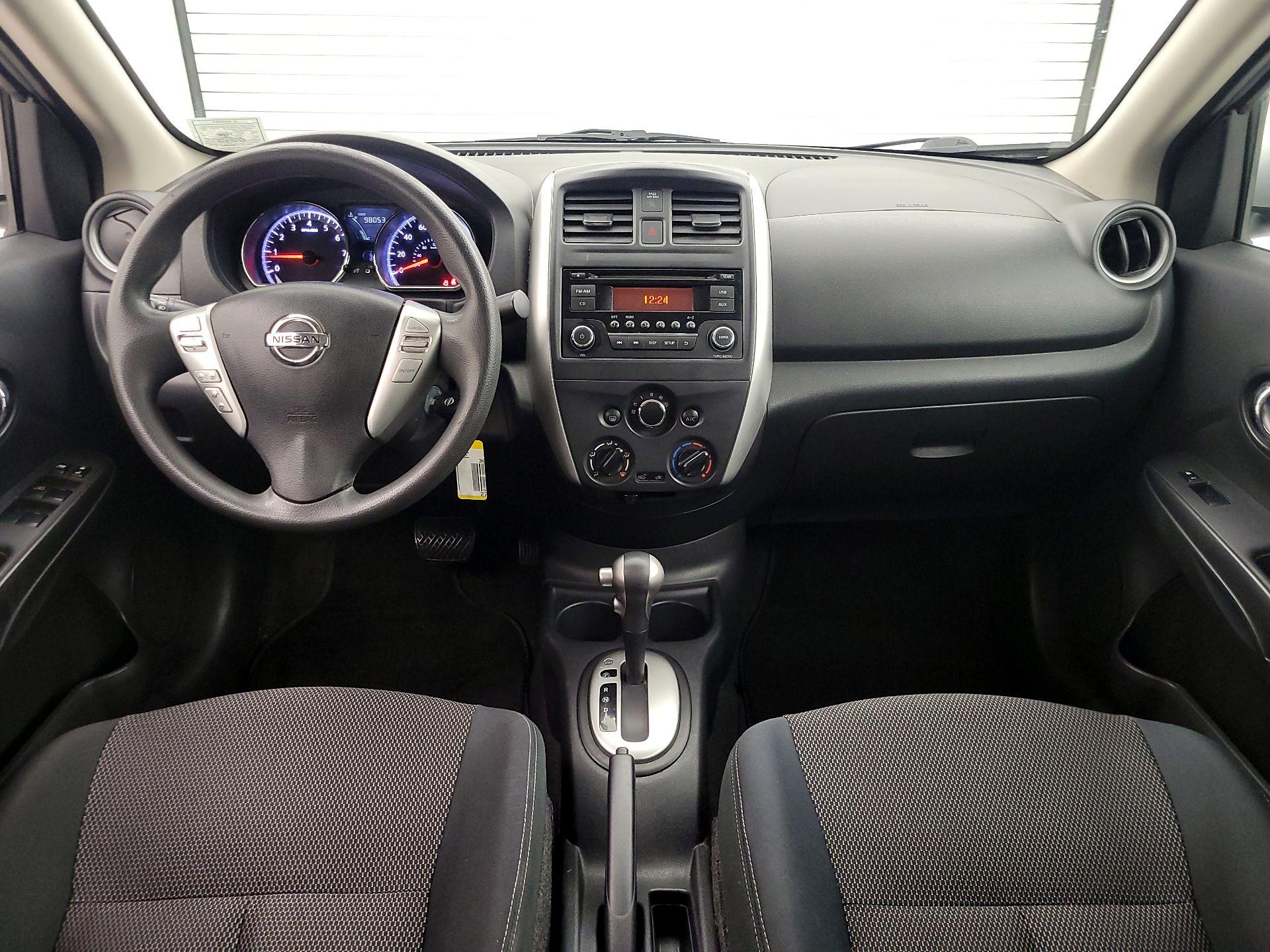 Thumbnail: 2016 Nissan Versa - 9