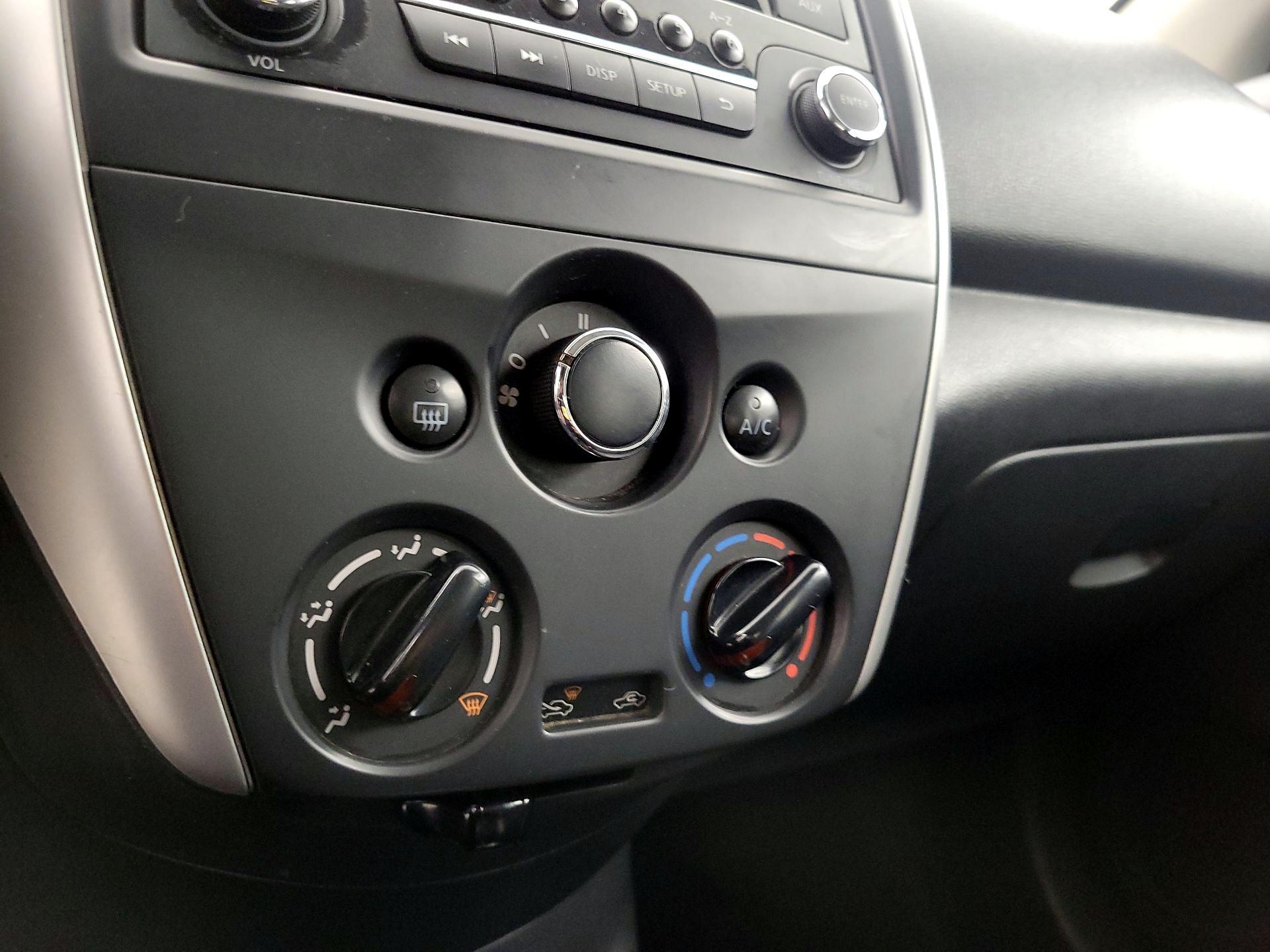 Thumbnail: 2016 Nissan Versa - 15