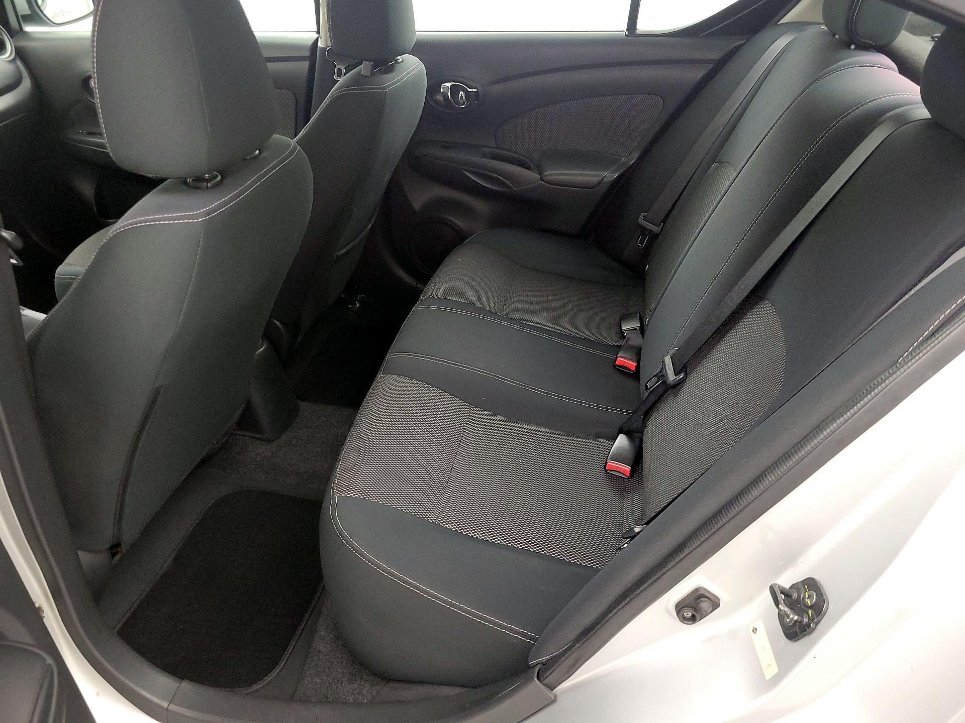 Thumbnail: 2016 Nissan Versa - 18