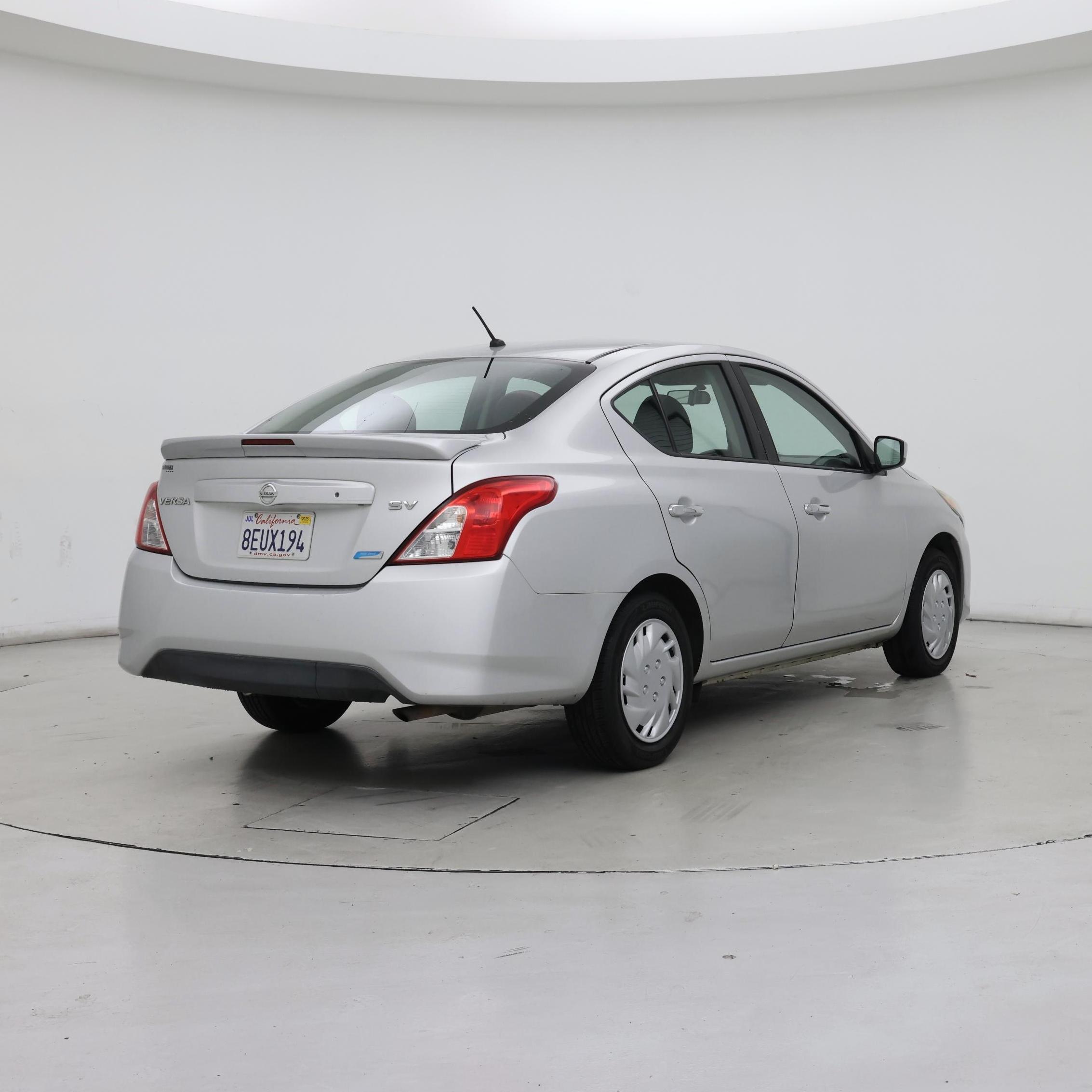 Thumbnail: 2016 Nissan Versa - 8