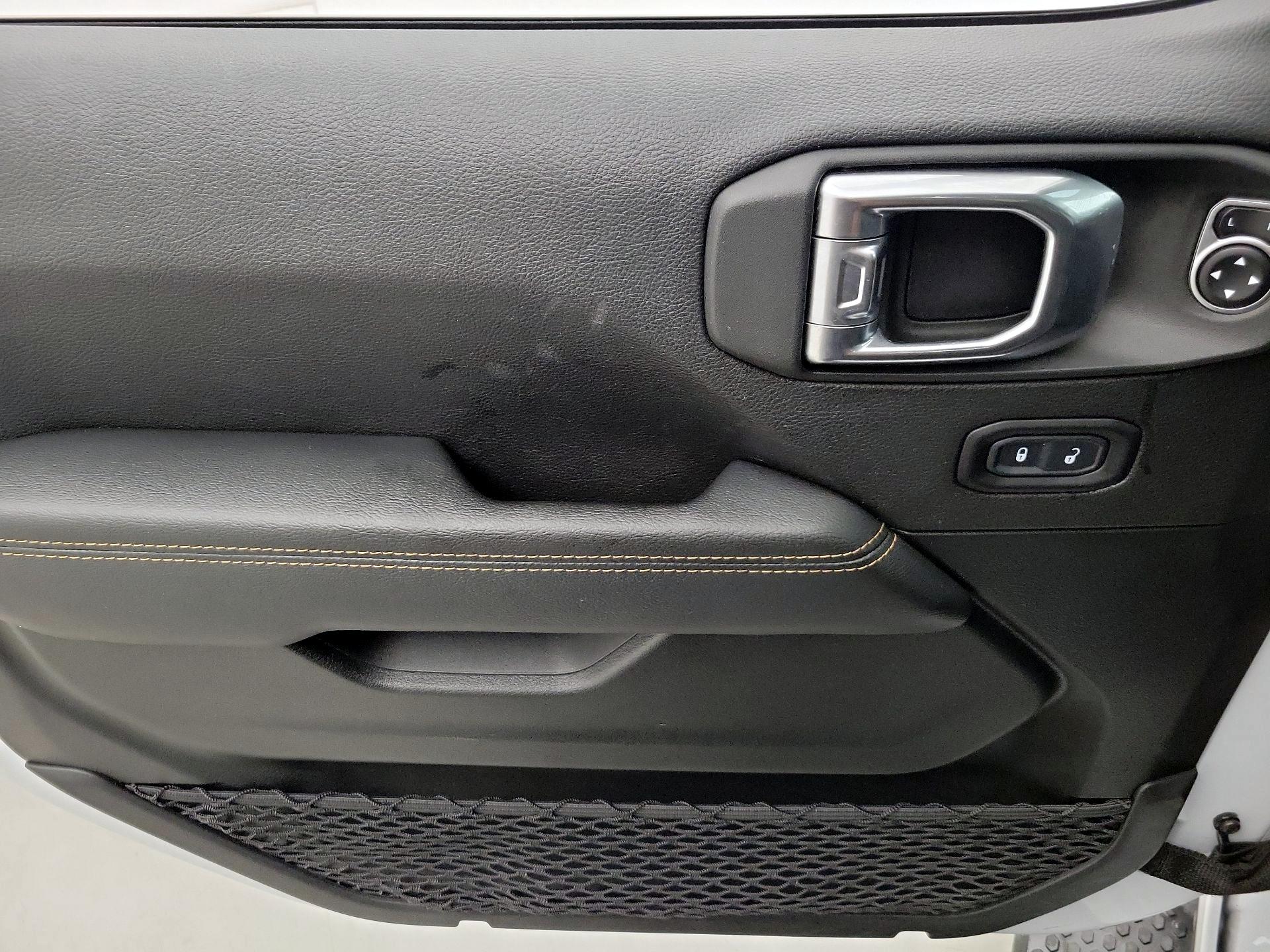 Thumbnail: 2021 Jeep Wrangler - 12