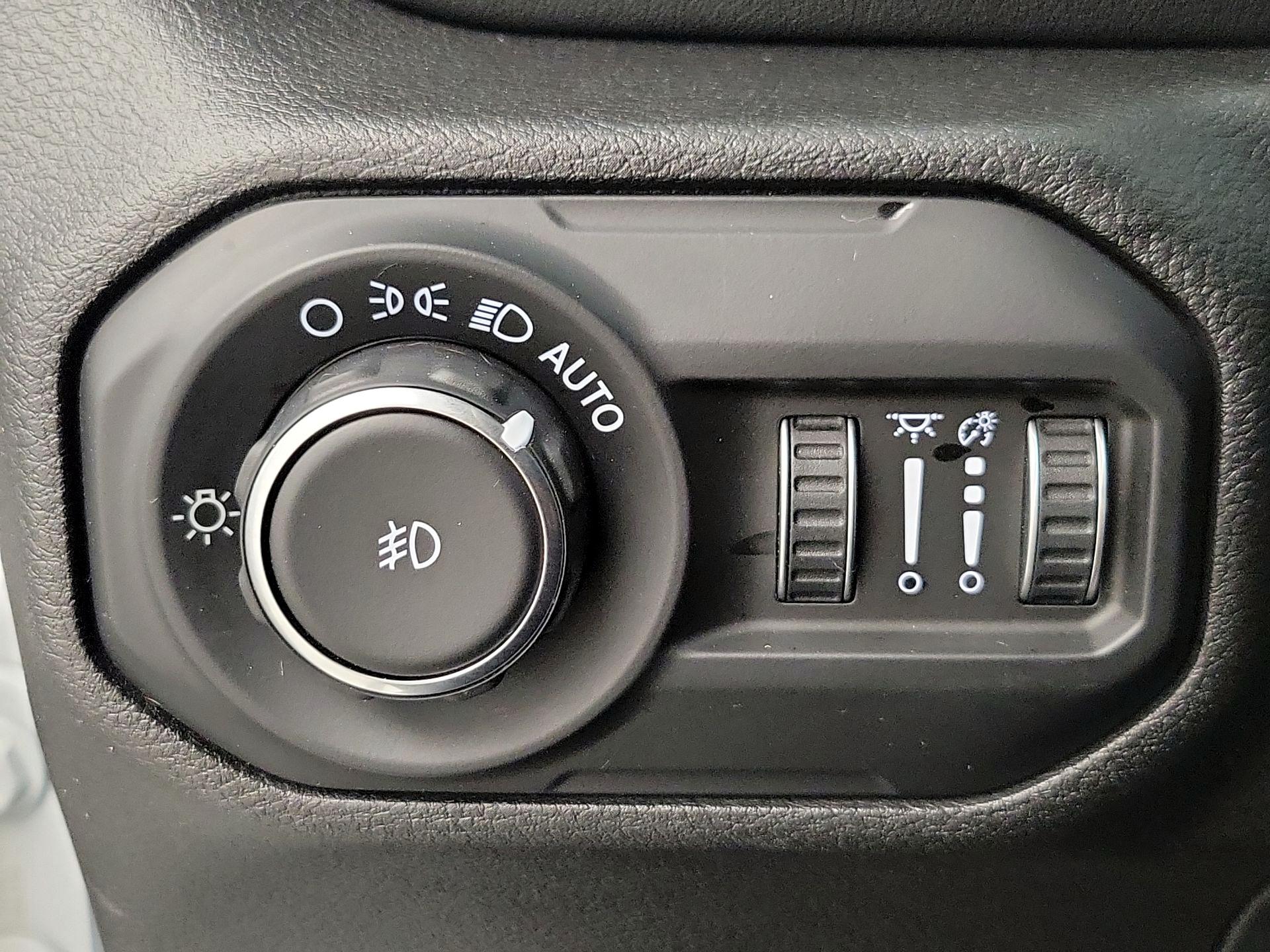 Thumbnail: 2021 Jeep Wrangler - 13