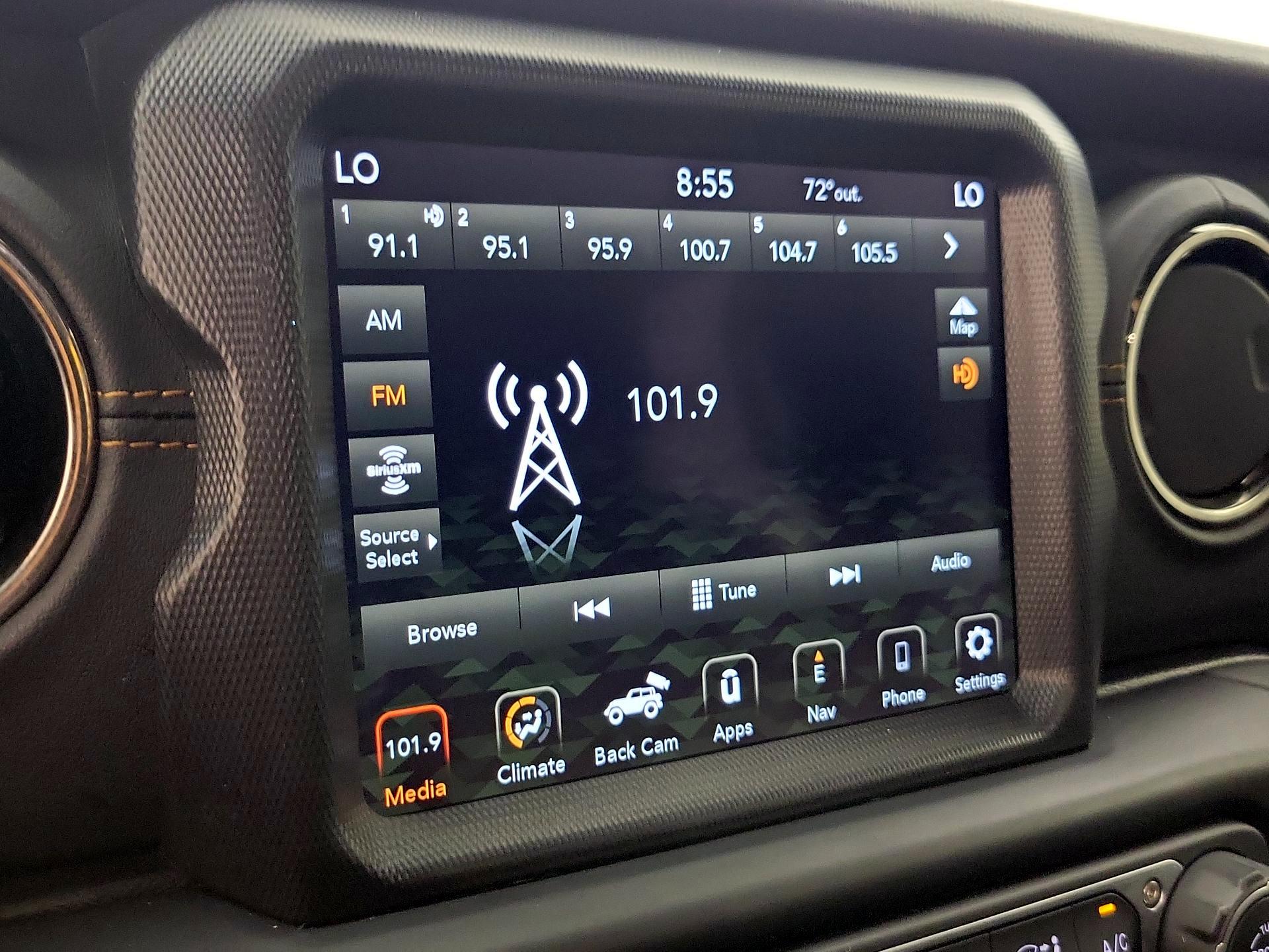 Thumbnail: 2021 Jeep Wrangler - 16