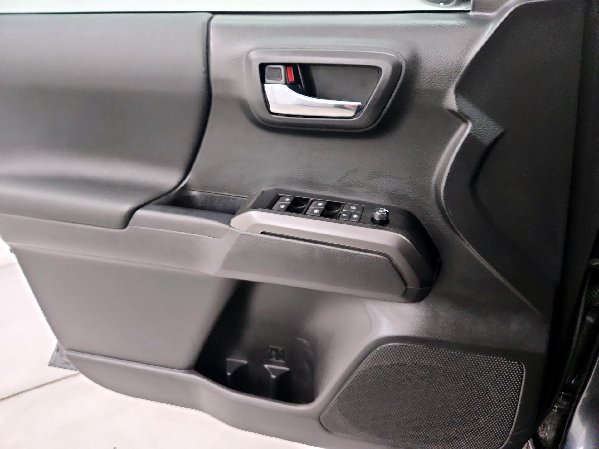 Thumbnail: 2023 Toyota Tacoma - 12