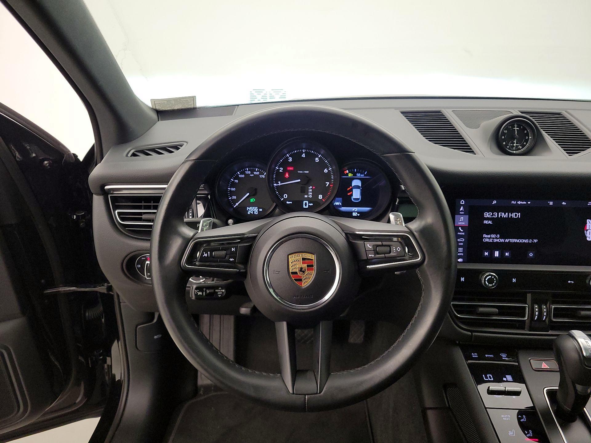 Thumbnail: 2024 Porsche Macan - 10
