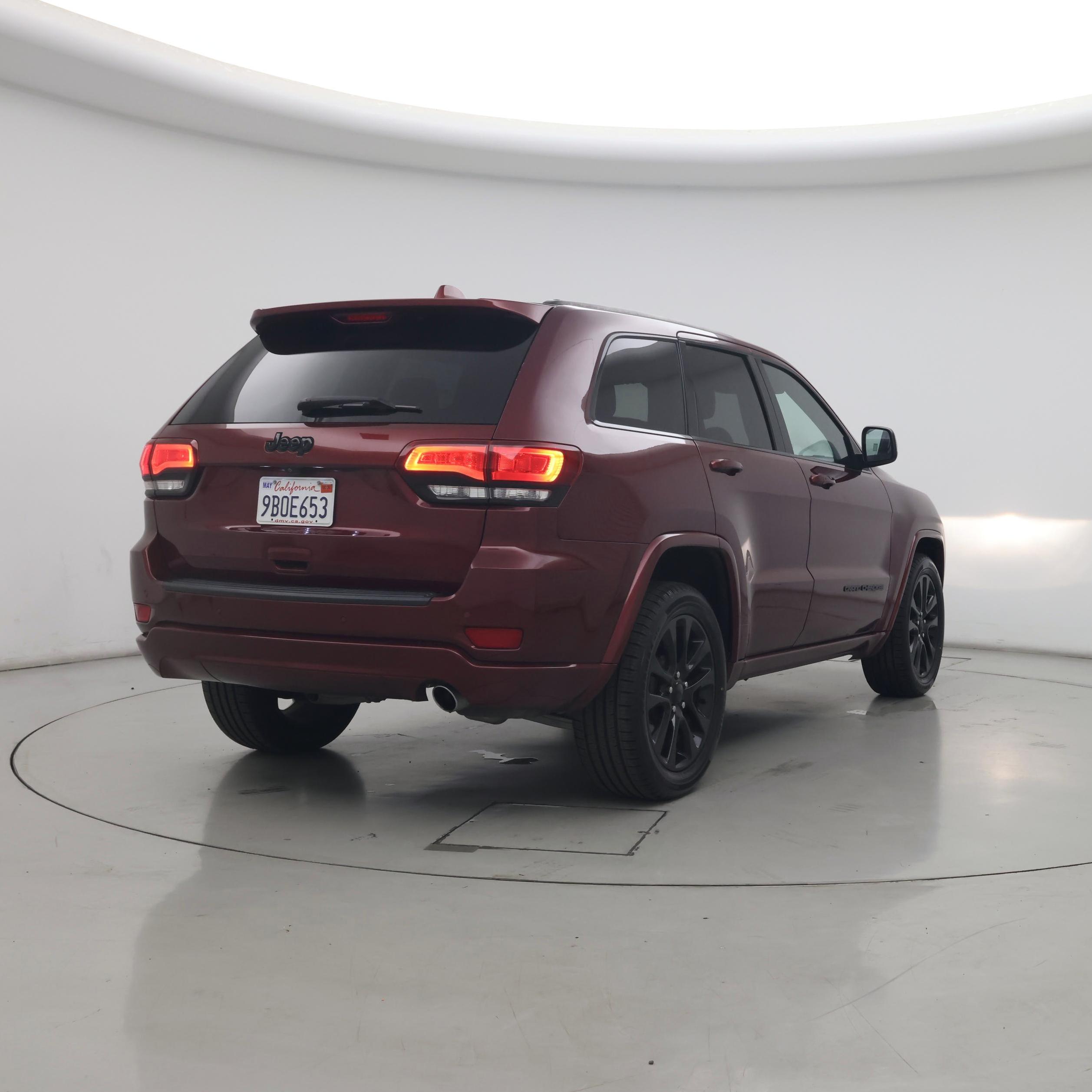 Thumbnail: 2019 Jeep Grand Cherokee - 8