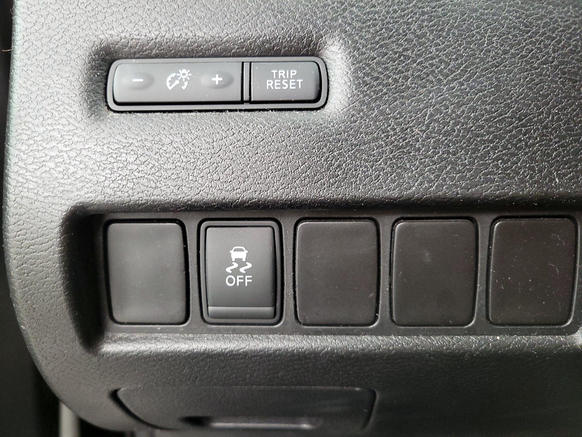 Thumbnail: 2016 Nissan Murano - 13