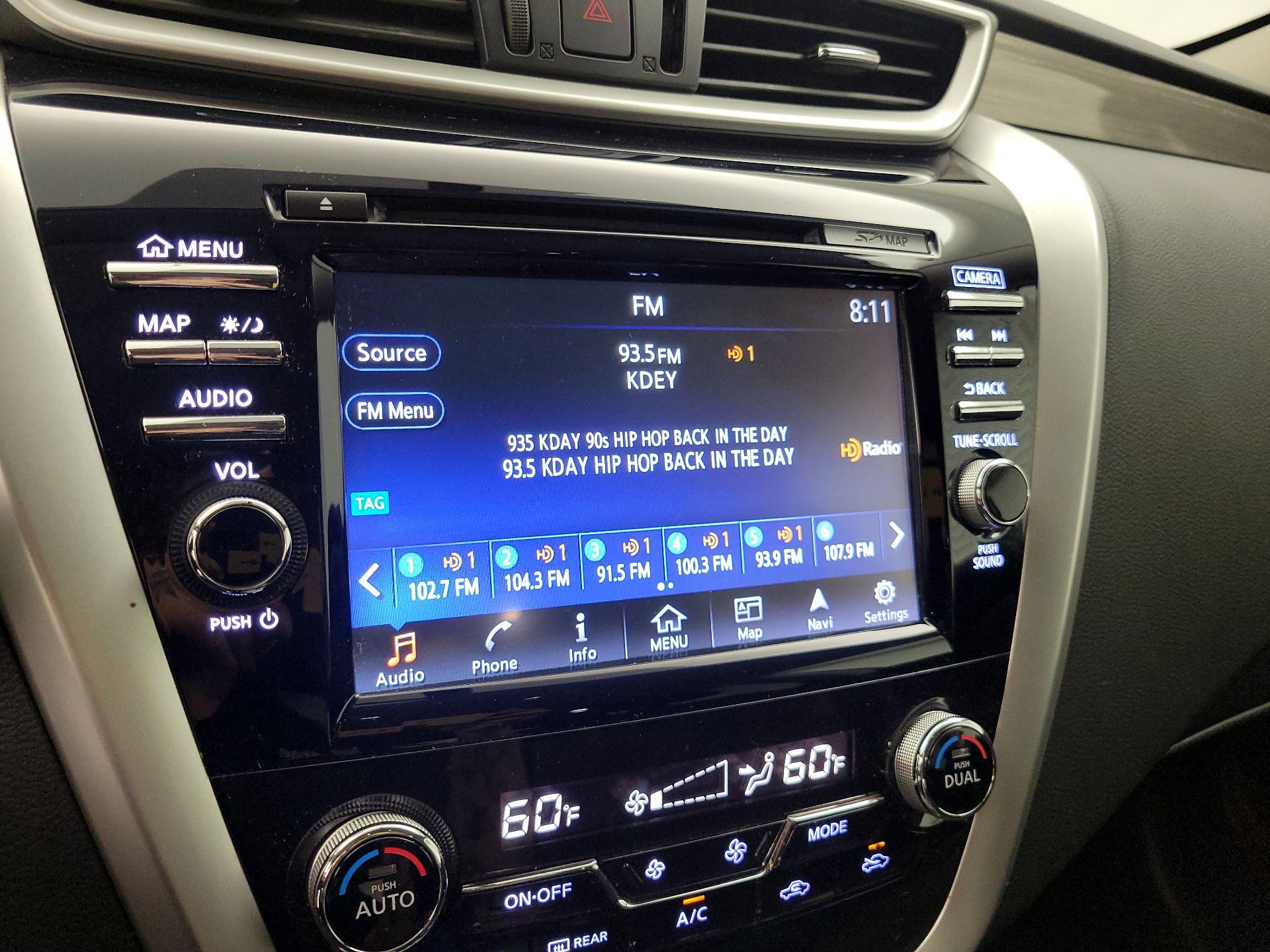 Thumbnail: 2016 Nissan Murano - 15