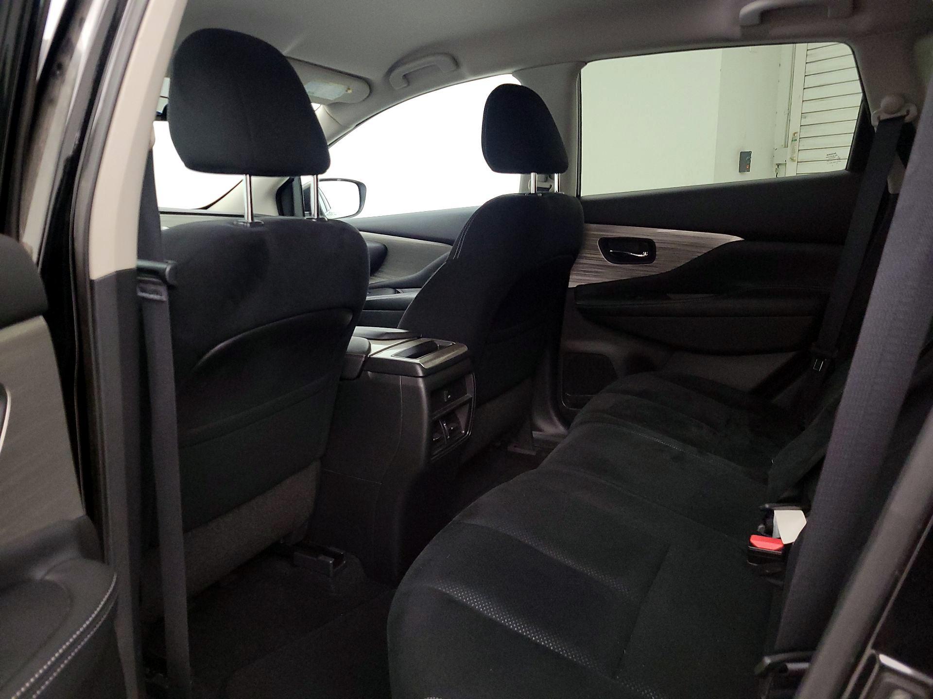 Thumbnail: 2016 Nissan Murano - 19