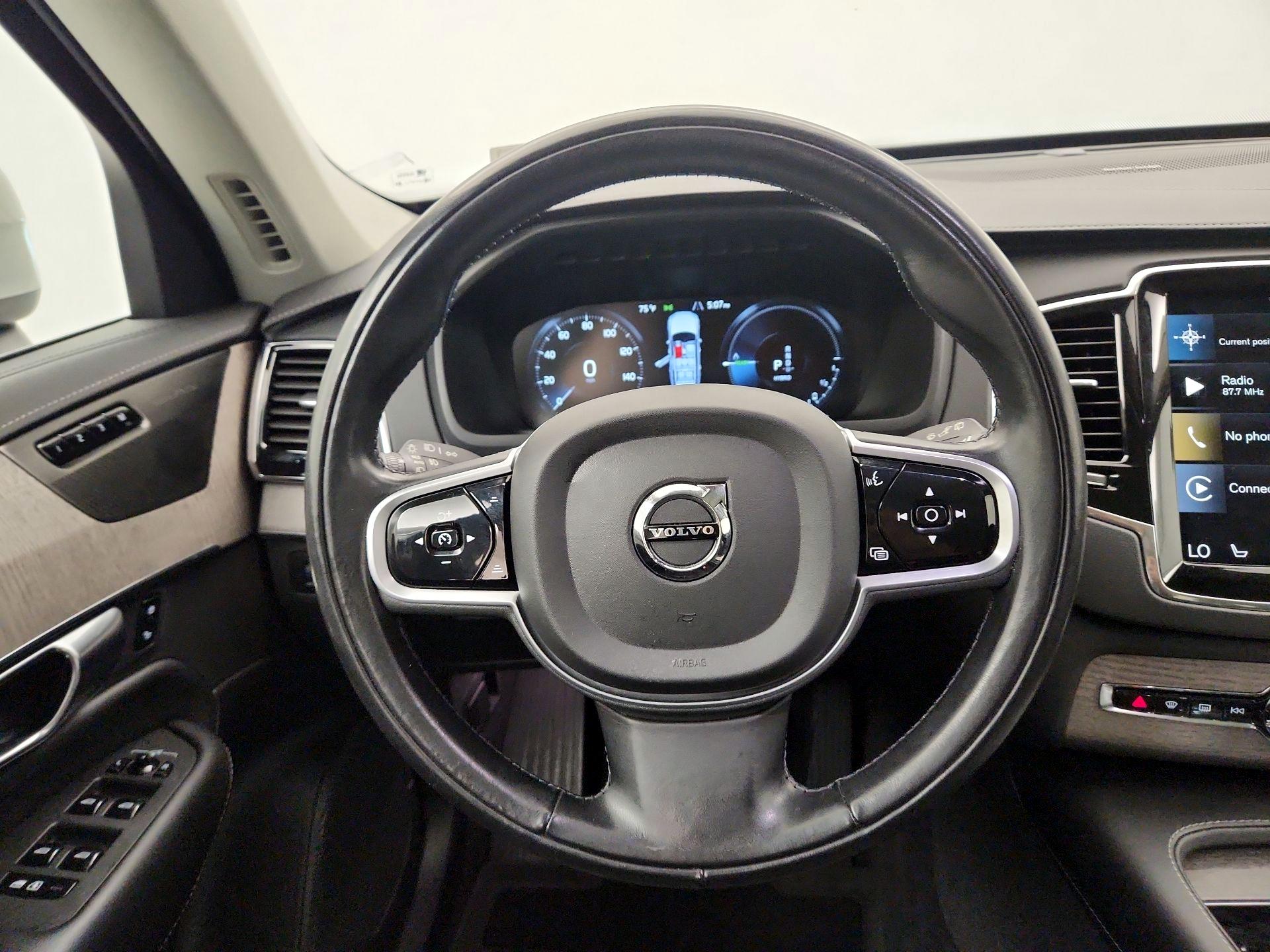 Thumbnail: 2022 Volvo XC90 - 10