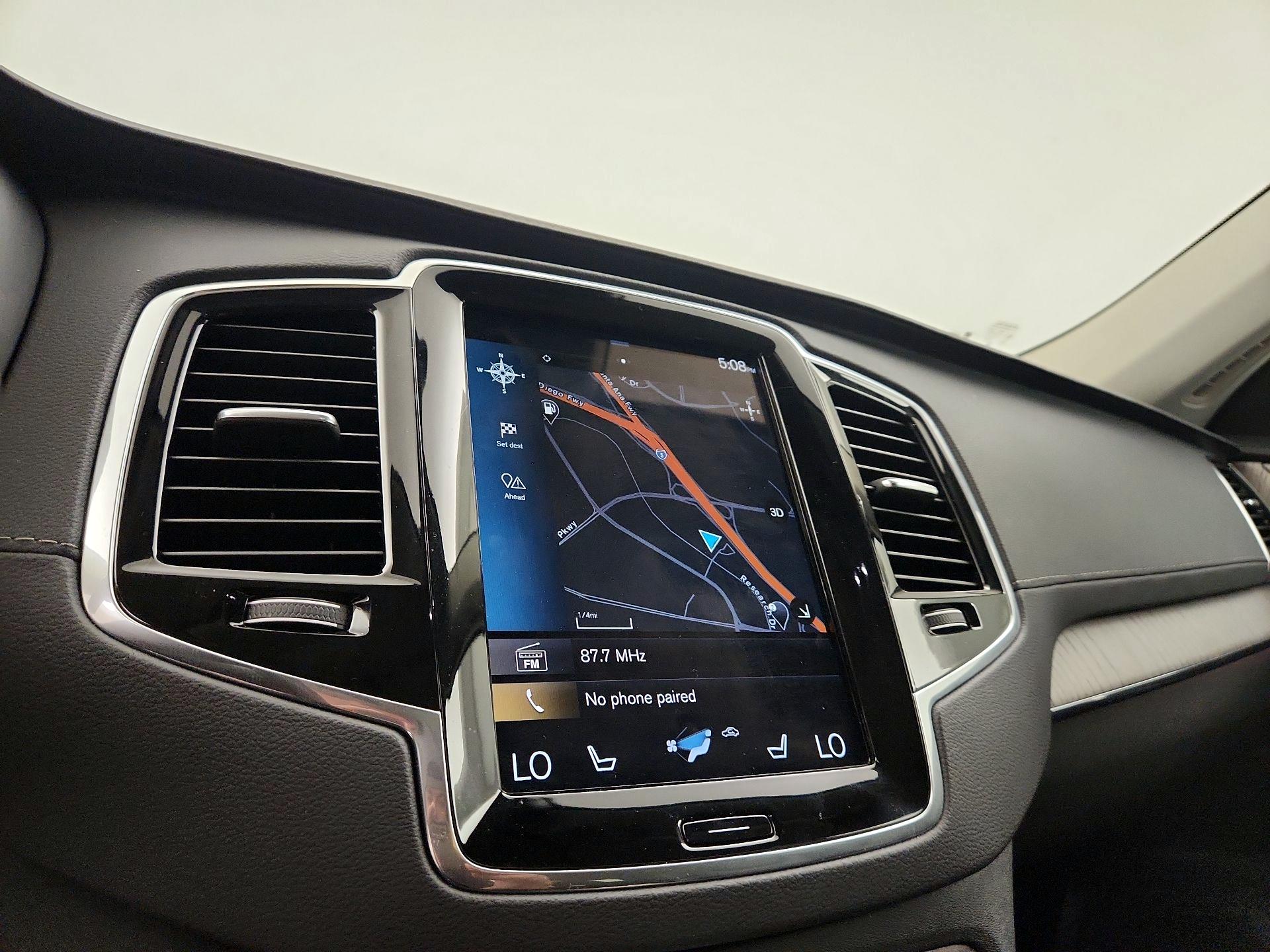 Thumbnail: 2022 Volvo XC90 - 14