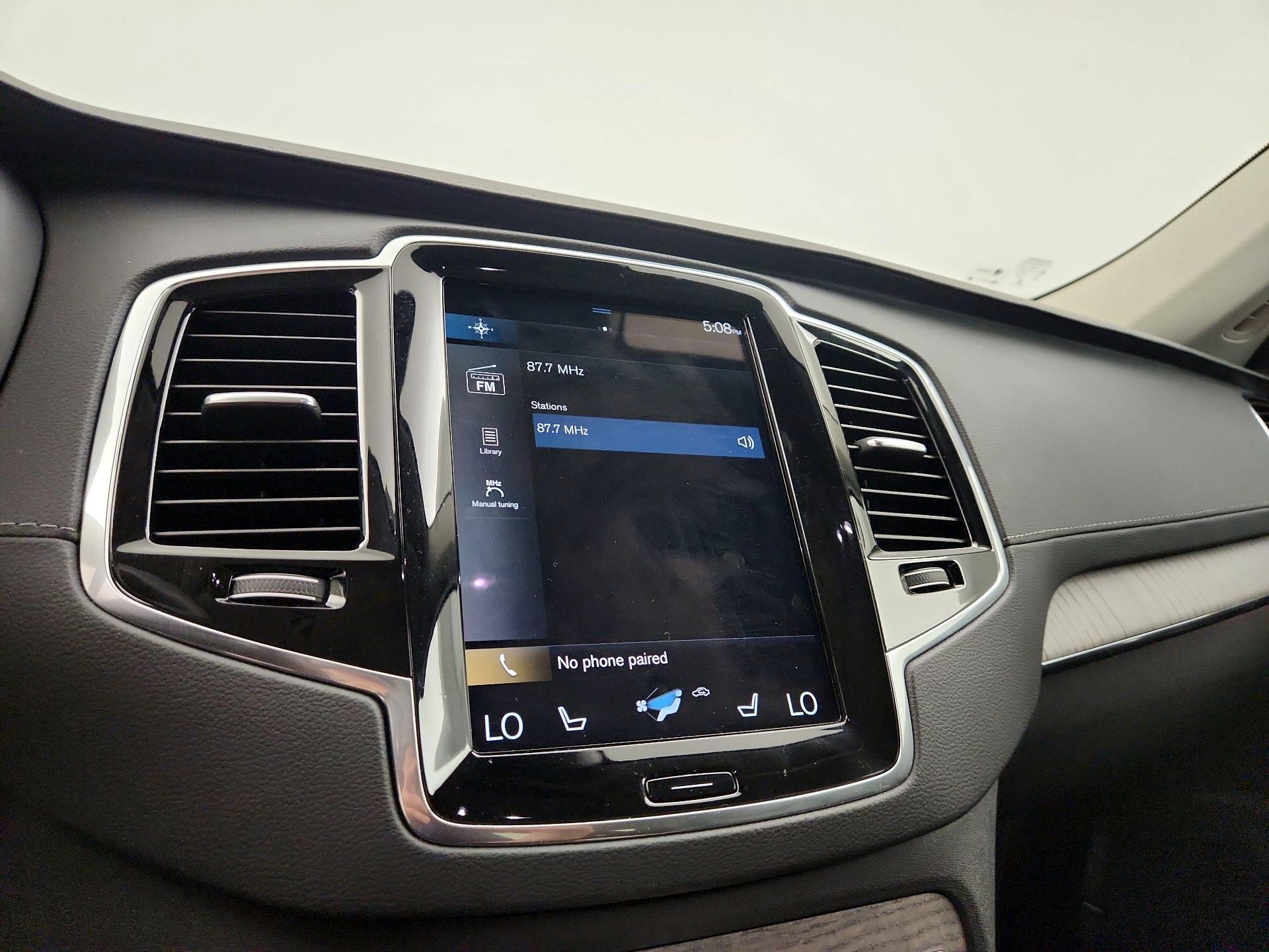 Thumbnail: 2022 Volvo XC90 - 16