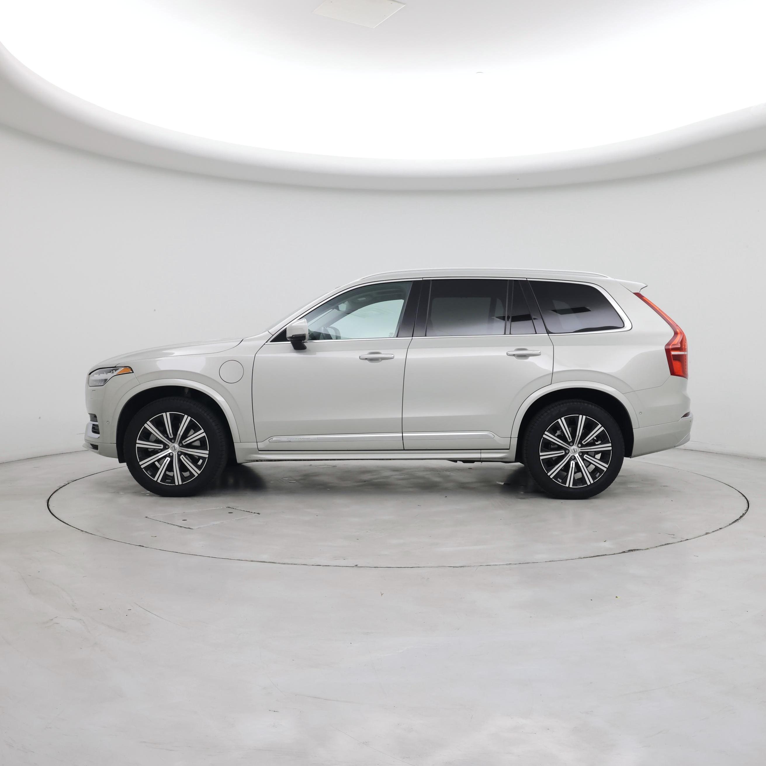 Thumbnail: 2022 Volvo XC90 - 3