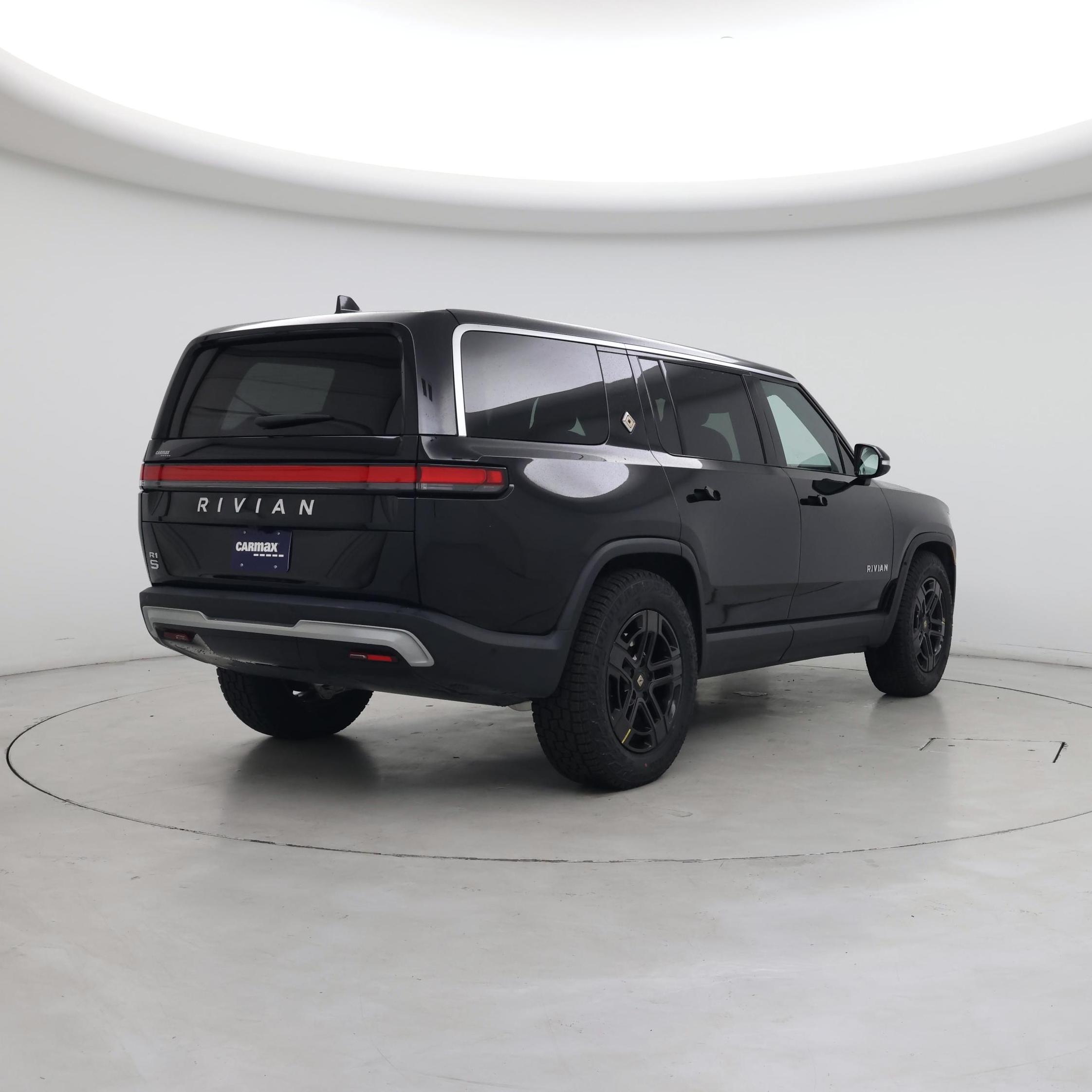 Thumbnail: 2024 Rivian R1S - 8