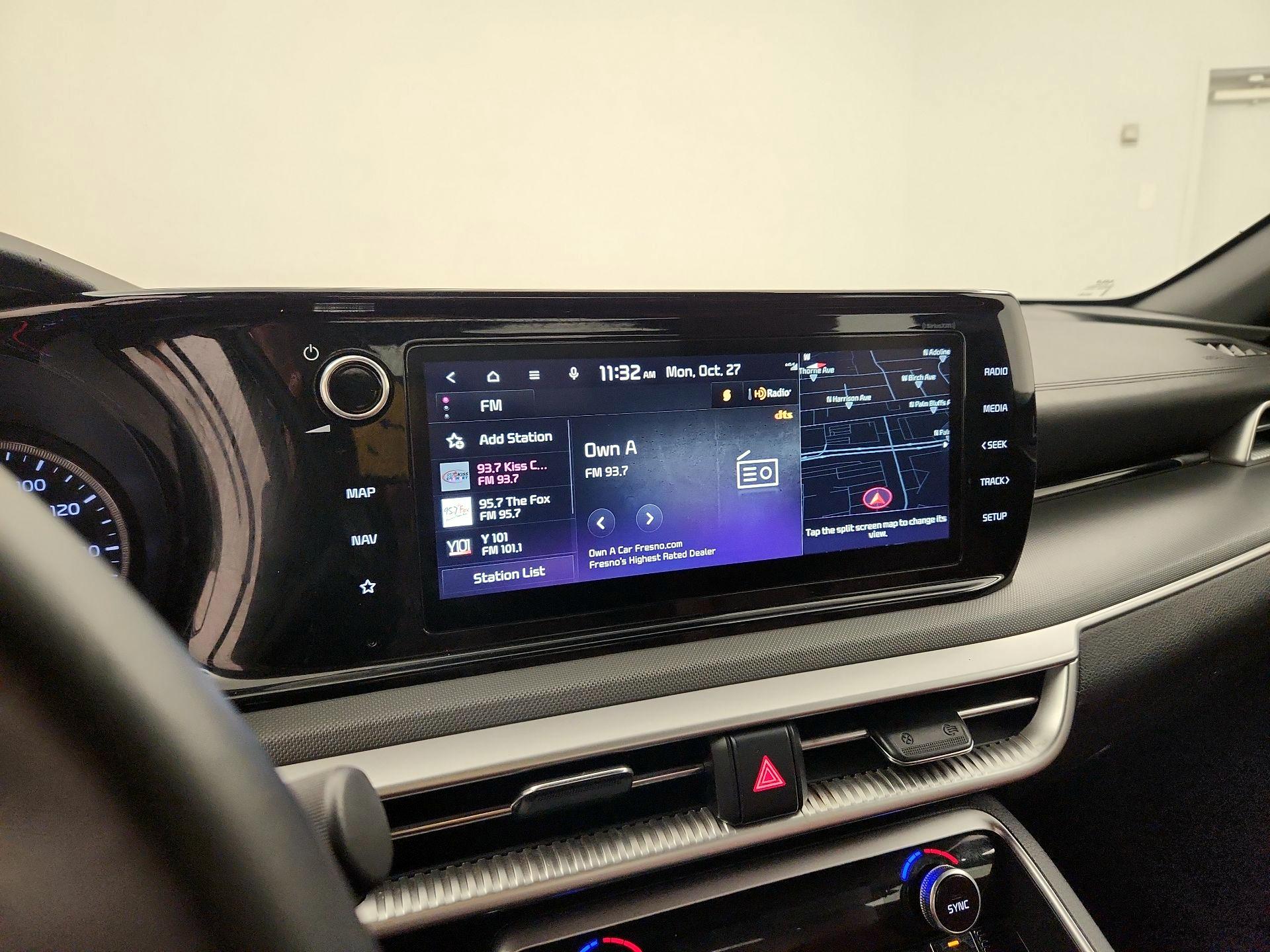 Thumbnail: 2023 Kia K5 - 16