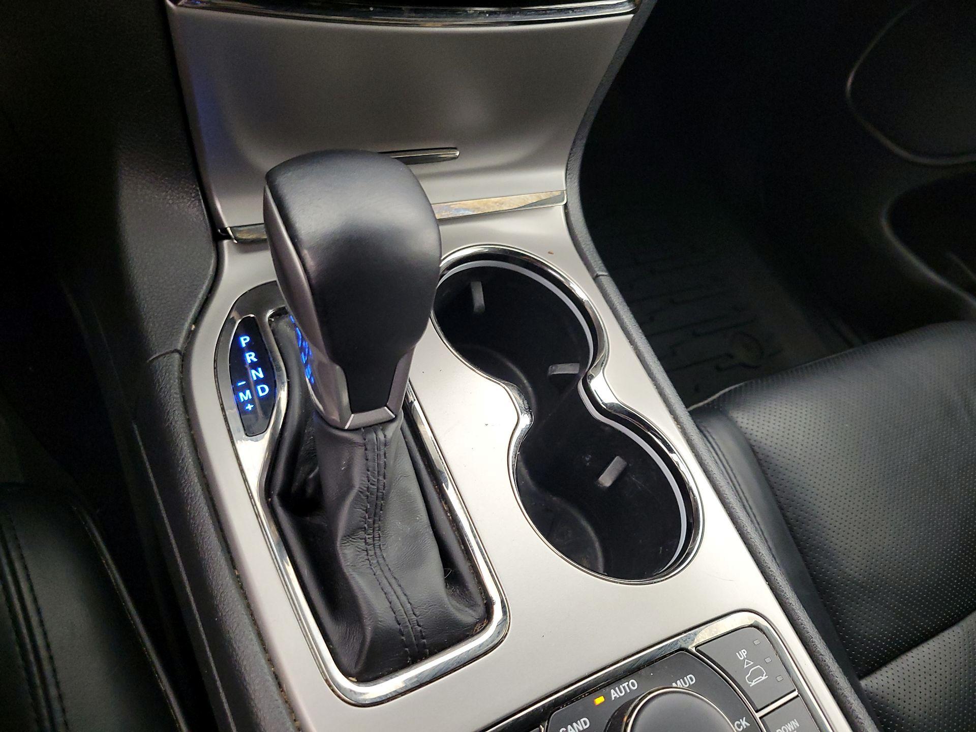 Thumbnail: 2021 Jeep Grand Cherokee - 17