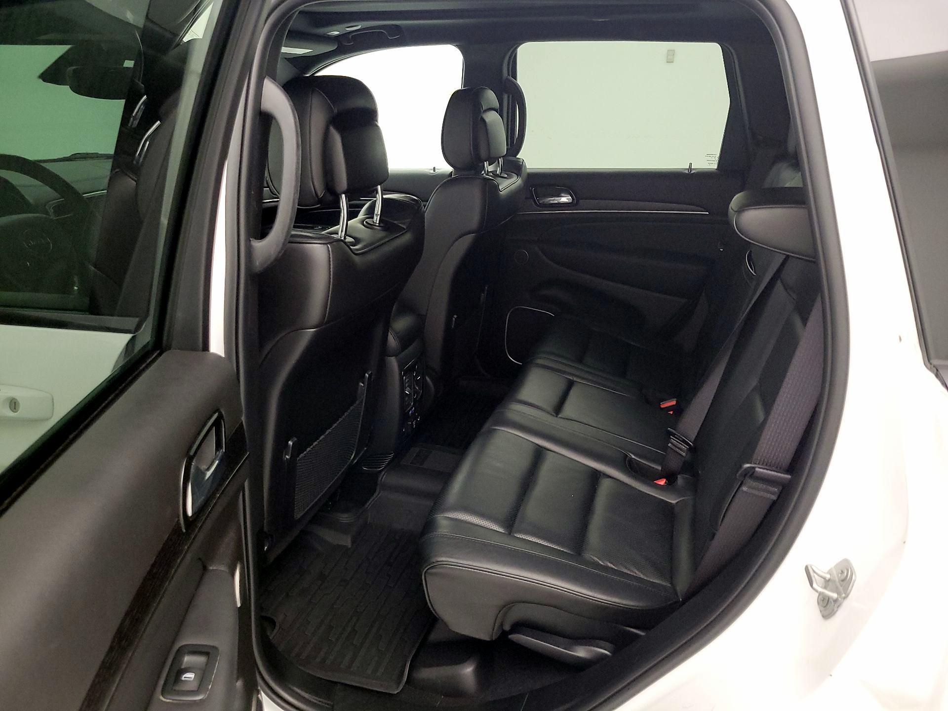 Thumbnail: 2021 Jeep Grand Cherokee - 18