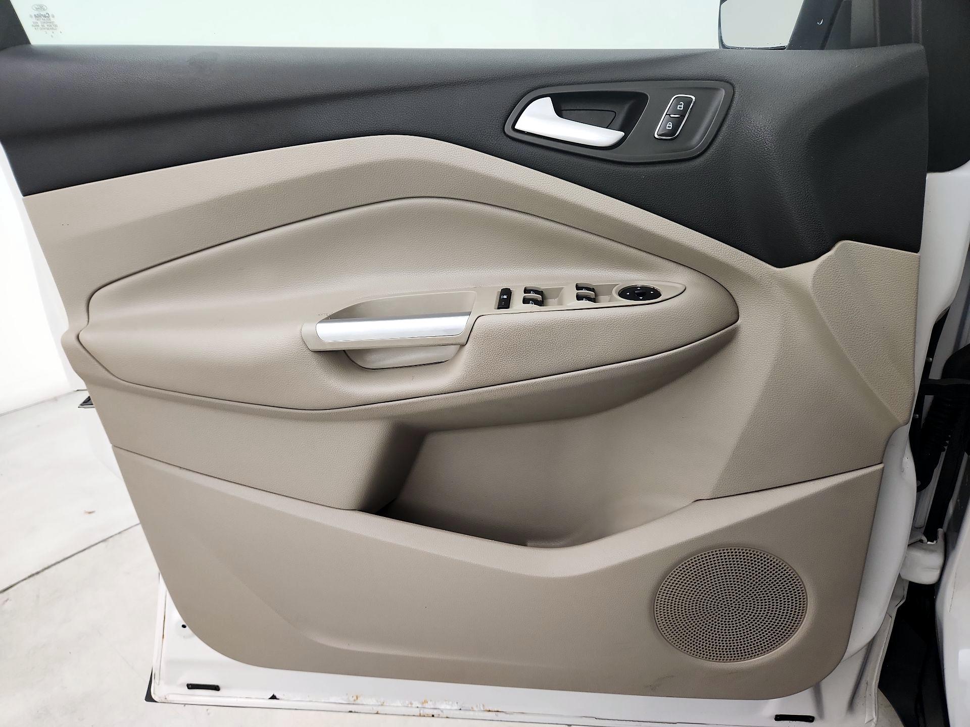 Thumbnail: 2015 Ford Escape - 12