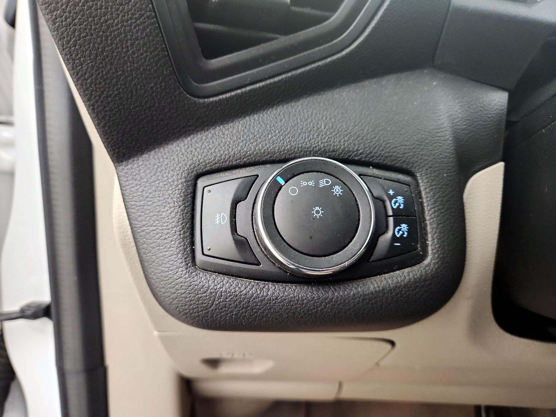 Thumbnail: 2015 Ford Escape - 13