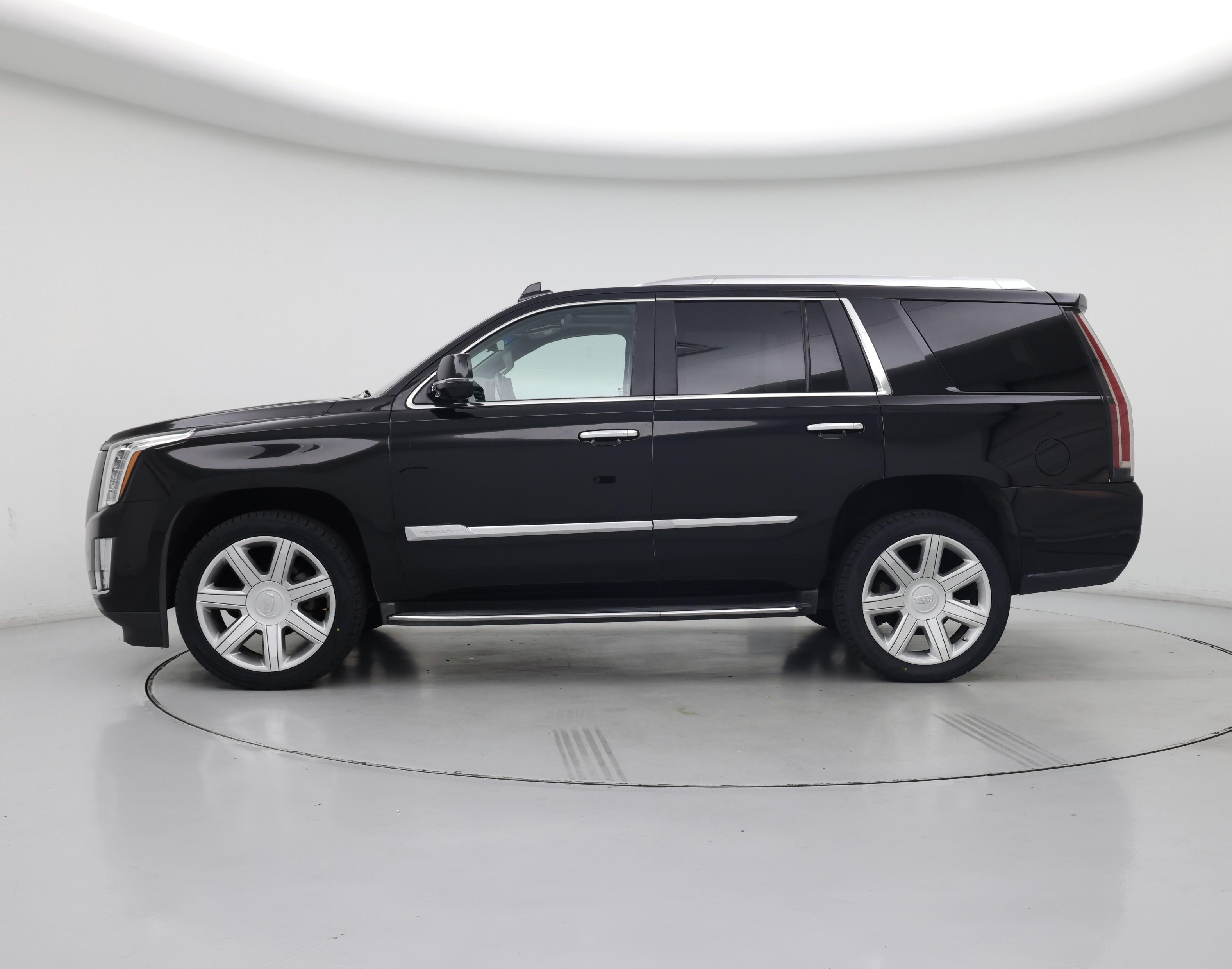 Thumbnail: 2018 Cadillac Escalade - 3