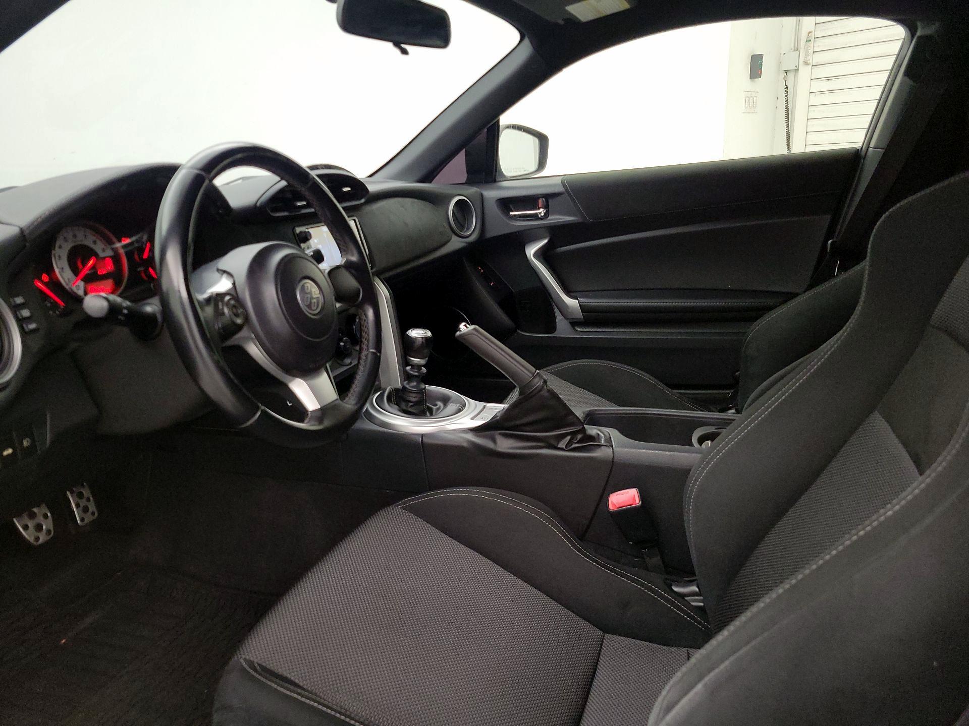Thumbnail: 2017 Toyota 86 - 11