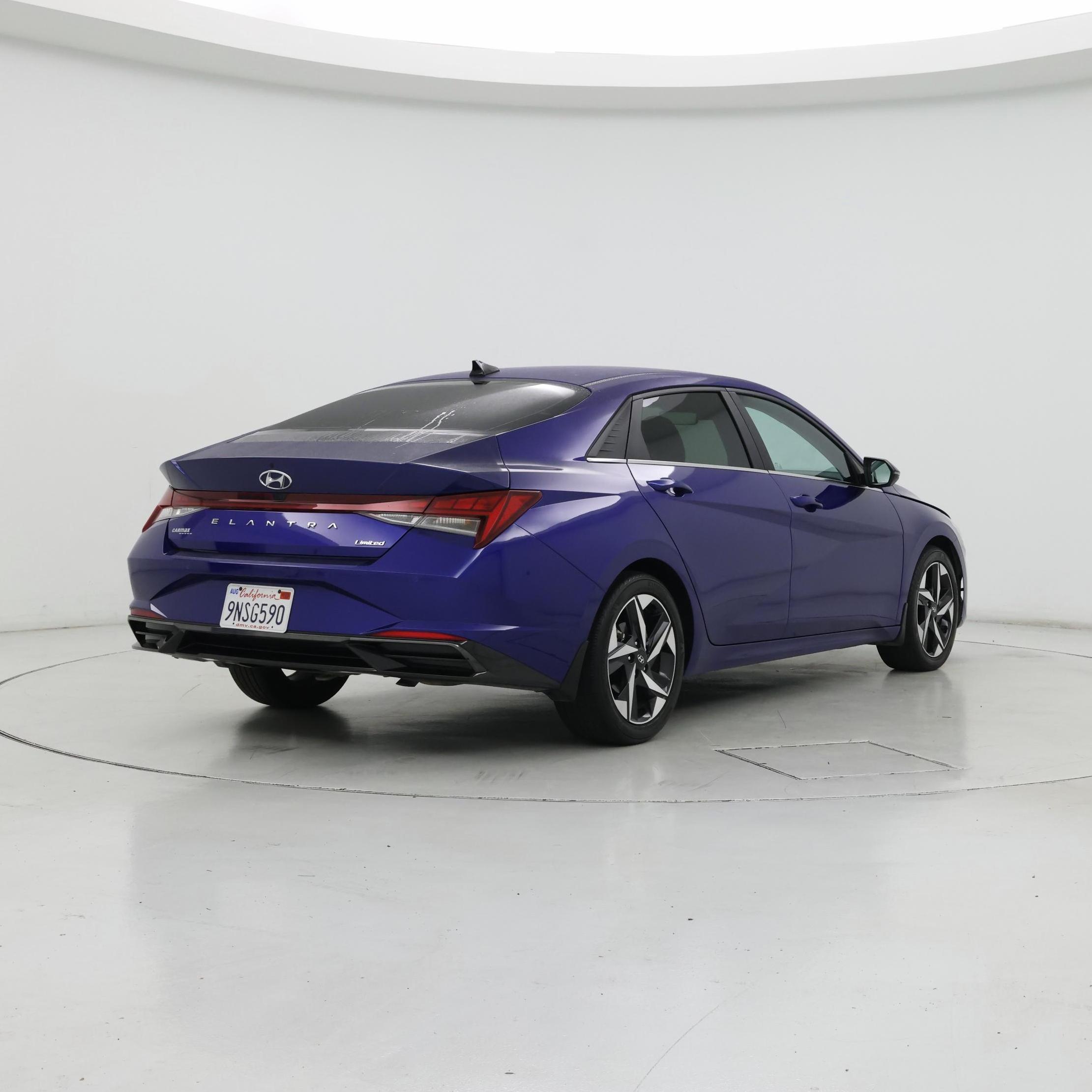 Thumbnail: 2023 Hyundai Elantra - 8