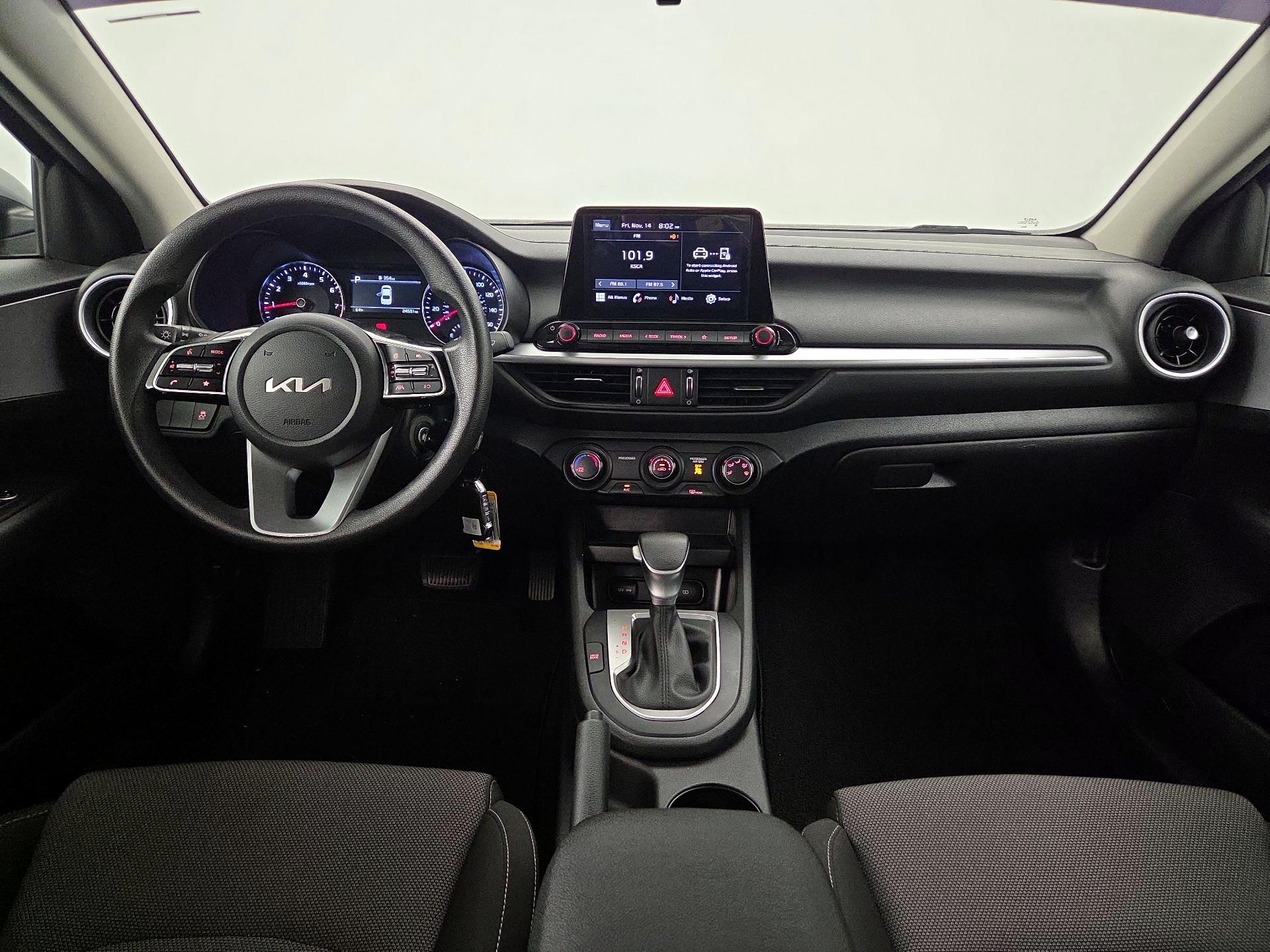 Thumbnail: 2023 Kia Forte - 9