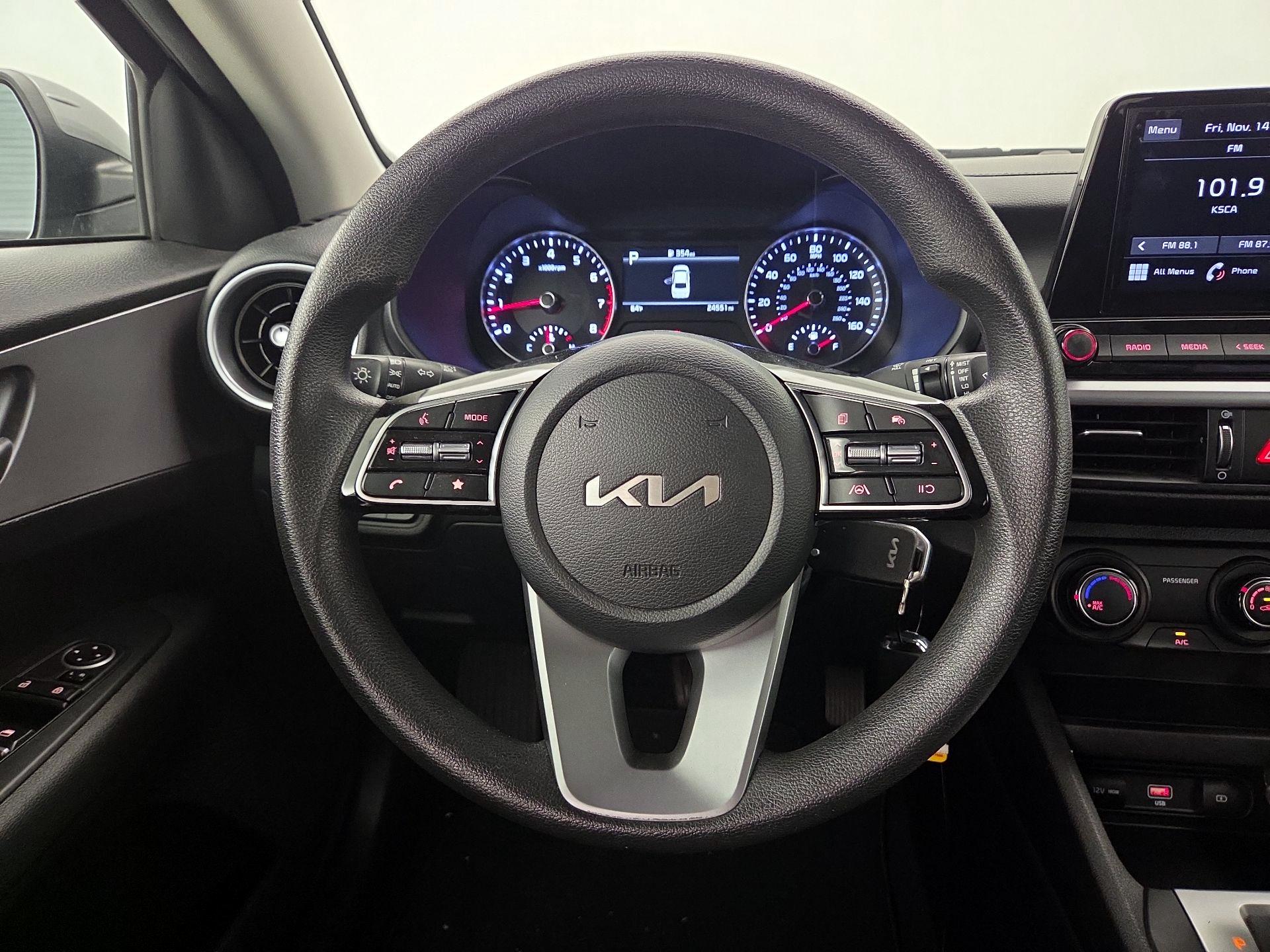 Thumbnail: 2023 Kia Forte - 10